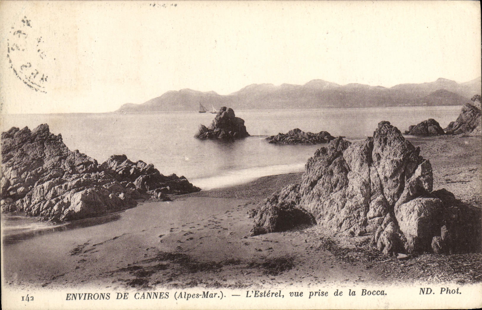 CPA Environs de Cannes L'Esterel vue prise de la Bocca 