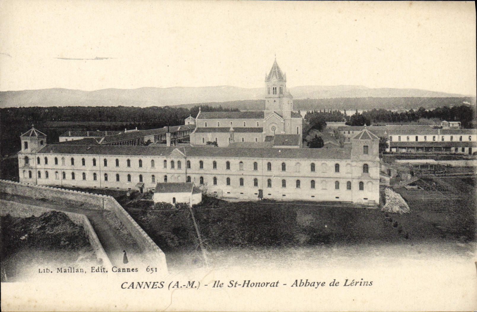 CPA Cannes lle St Honorat Abbaye de Lerins