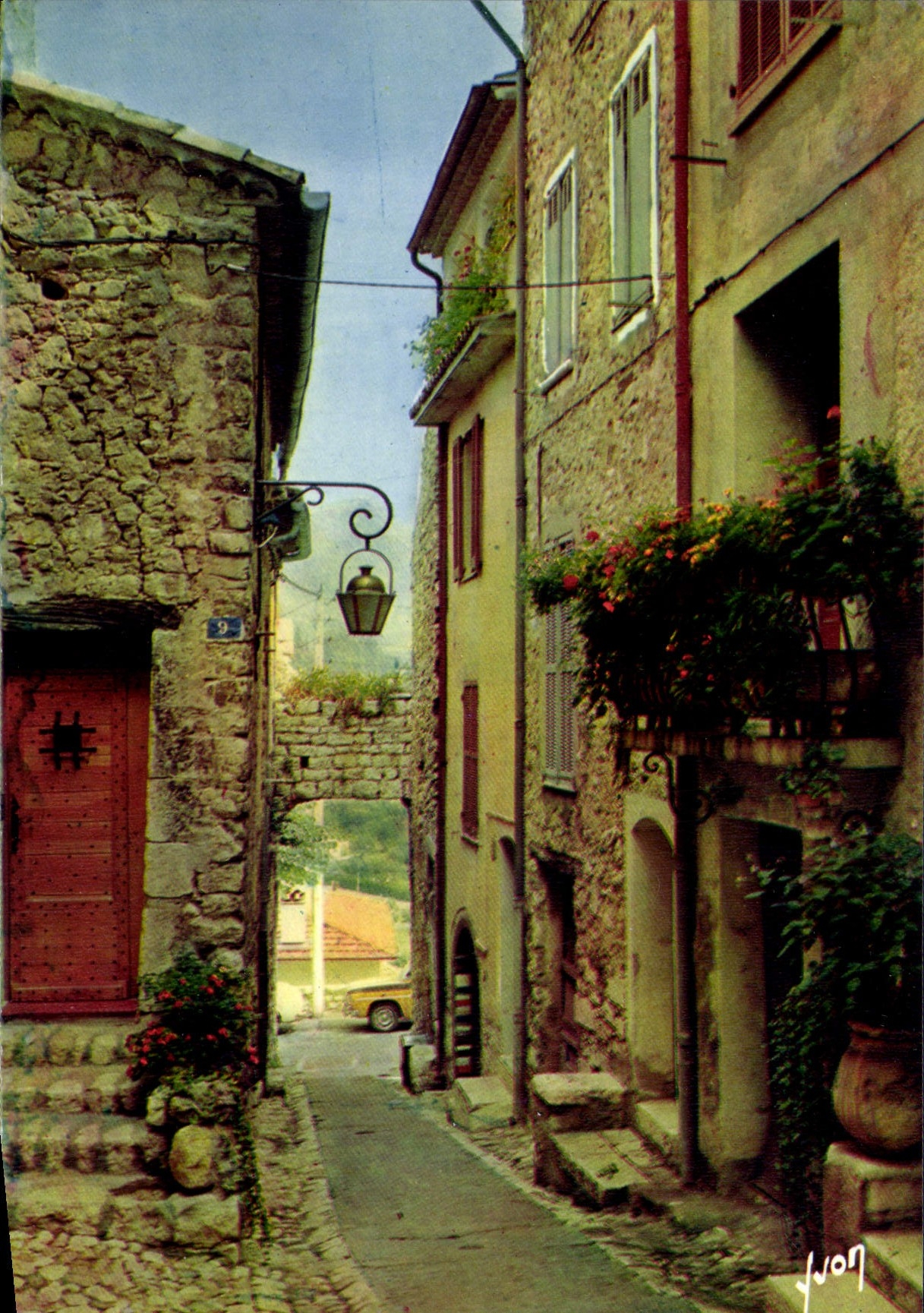 CPM Vence Une vieille rue