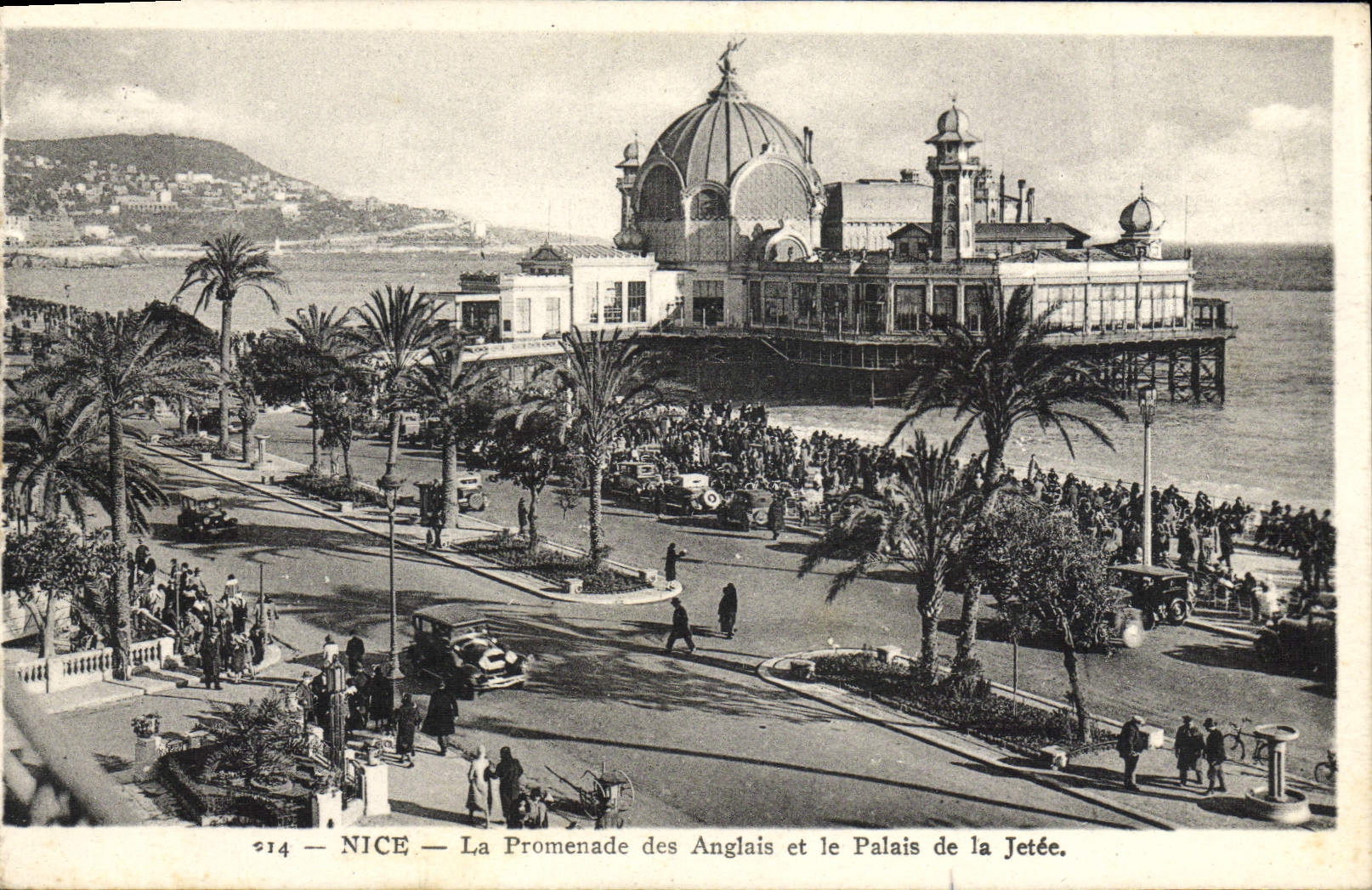 CPA Nice La Promenade des Anglais et le Palais de la Jetee