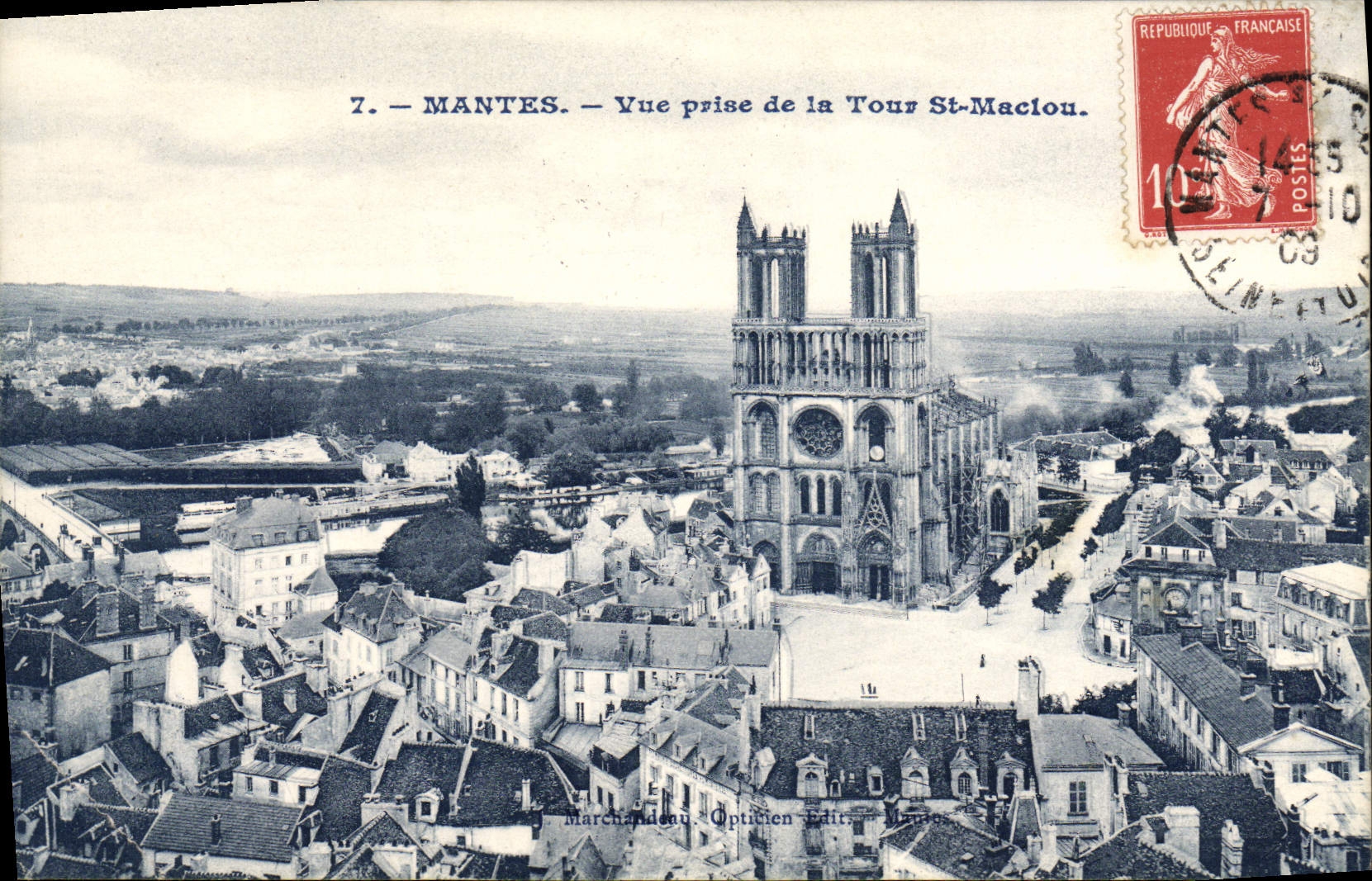 CPA Mantes Vue prise de la Tour St Maclou