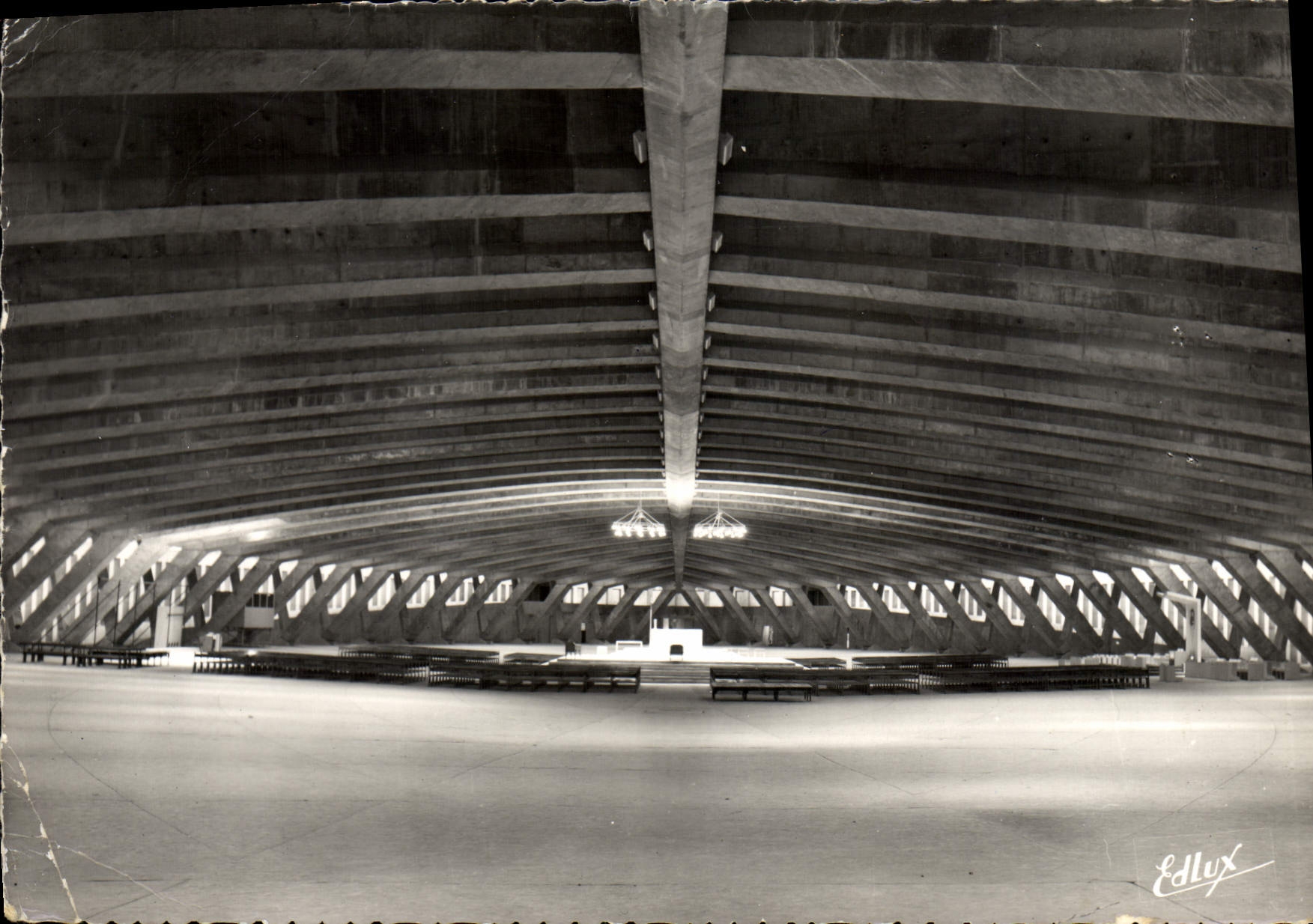 MODERN CARD Heavy the underground Basilica Black and white St X