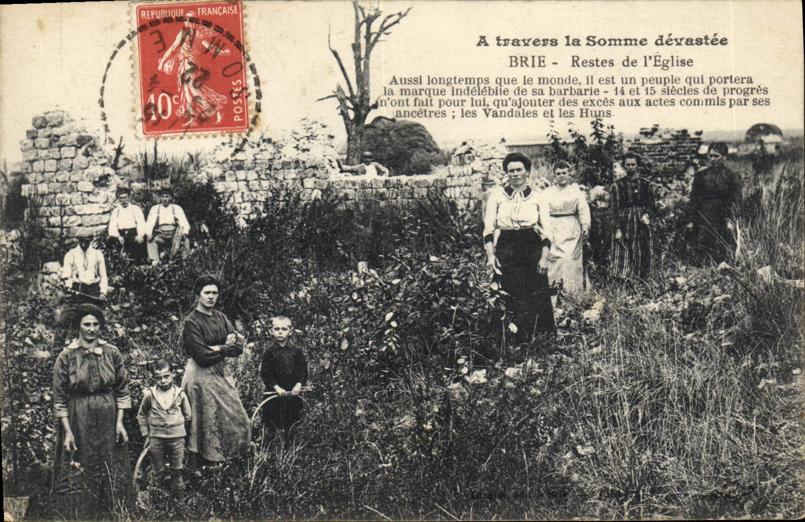 CPA A Travers La Somme Devastee Brie Restes de l'eglise TOP