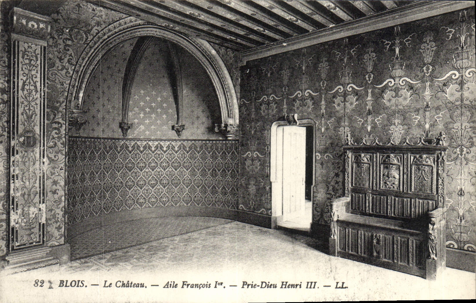 CPA Blois Le Chateau Aile Francois 1er Prie Dieu Henri III
