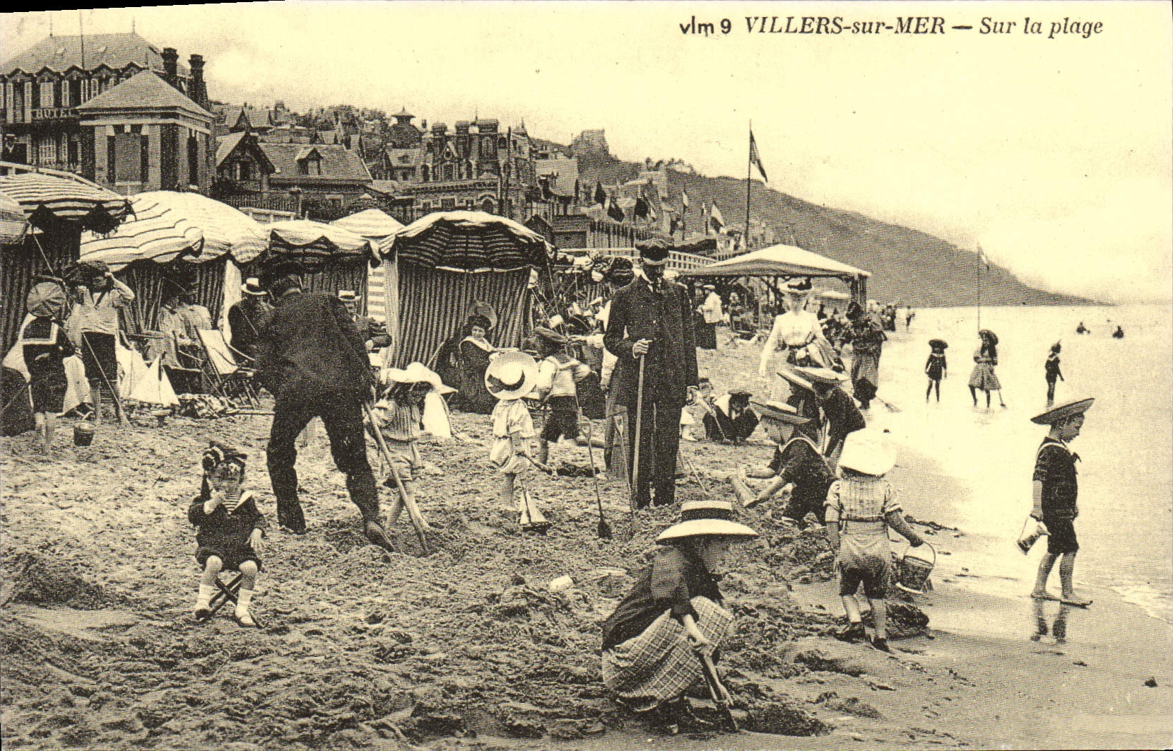 REPRO Villers Sur Mer Sur La Plage Enfants