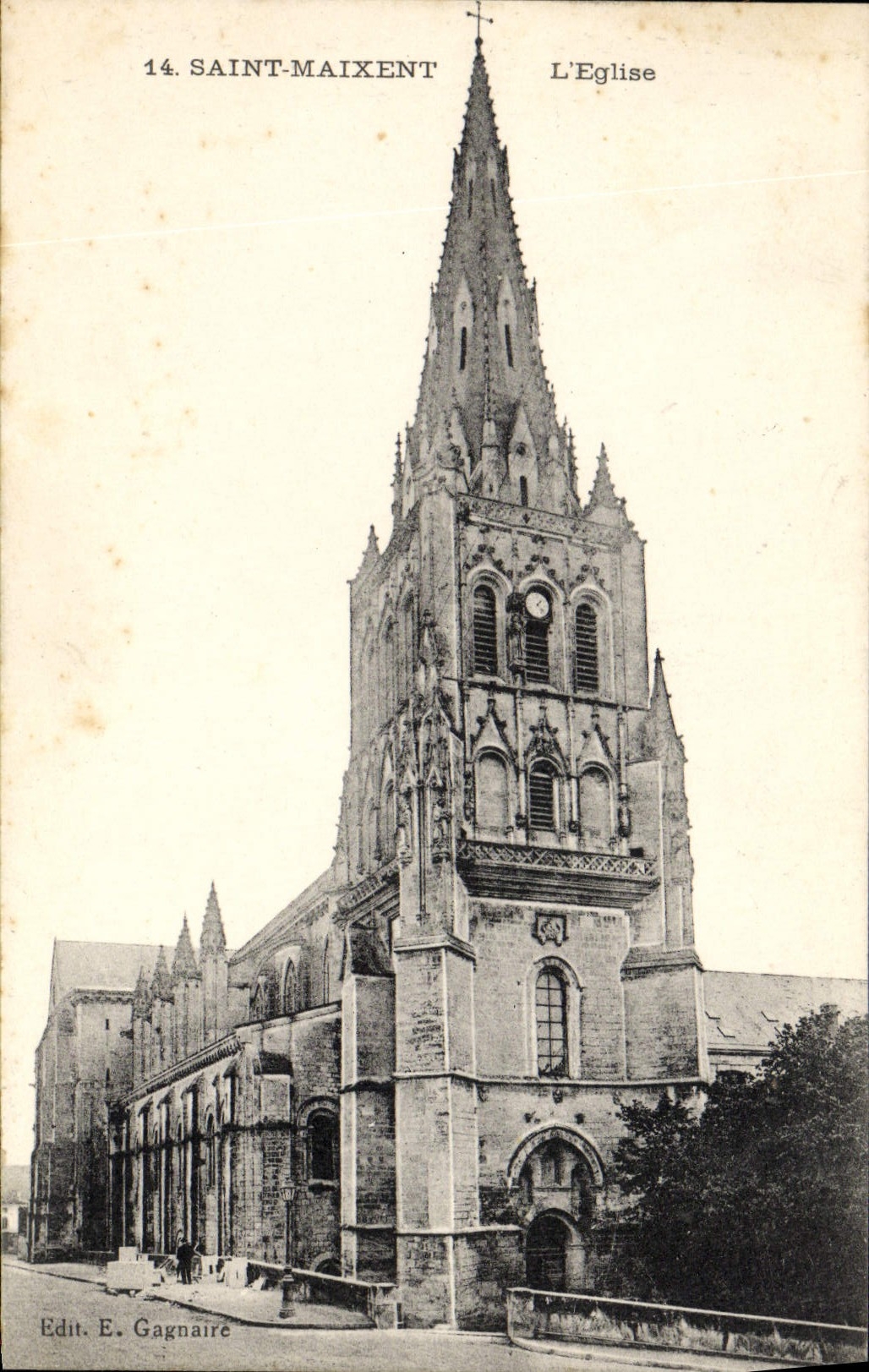 VINTAGE POSTCARD Holy Maixent the Church