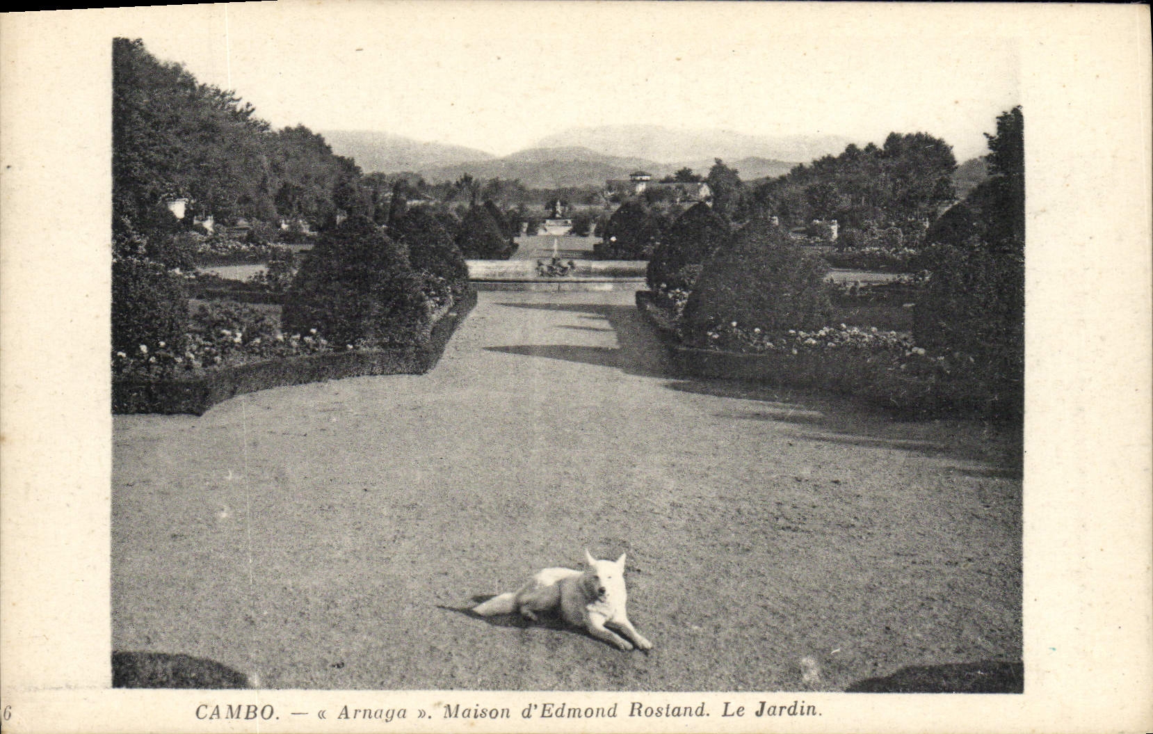 VINTAGE POSTCARD Cambo Arnaya House Of Edmond Rostand the Chein Garden