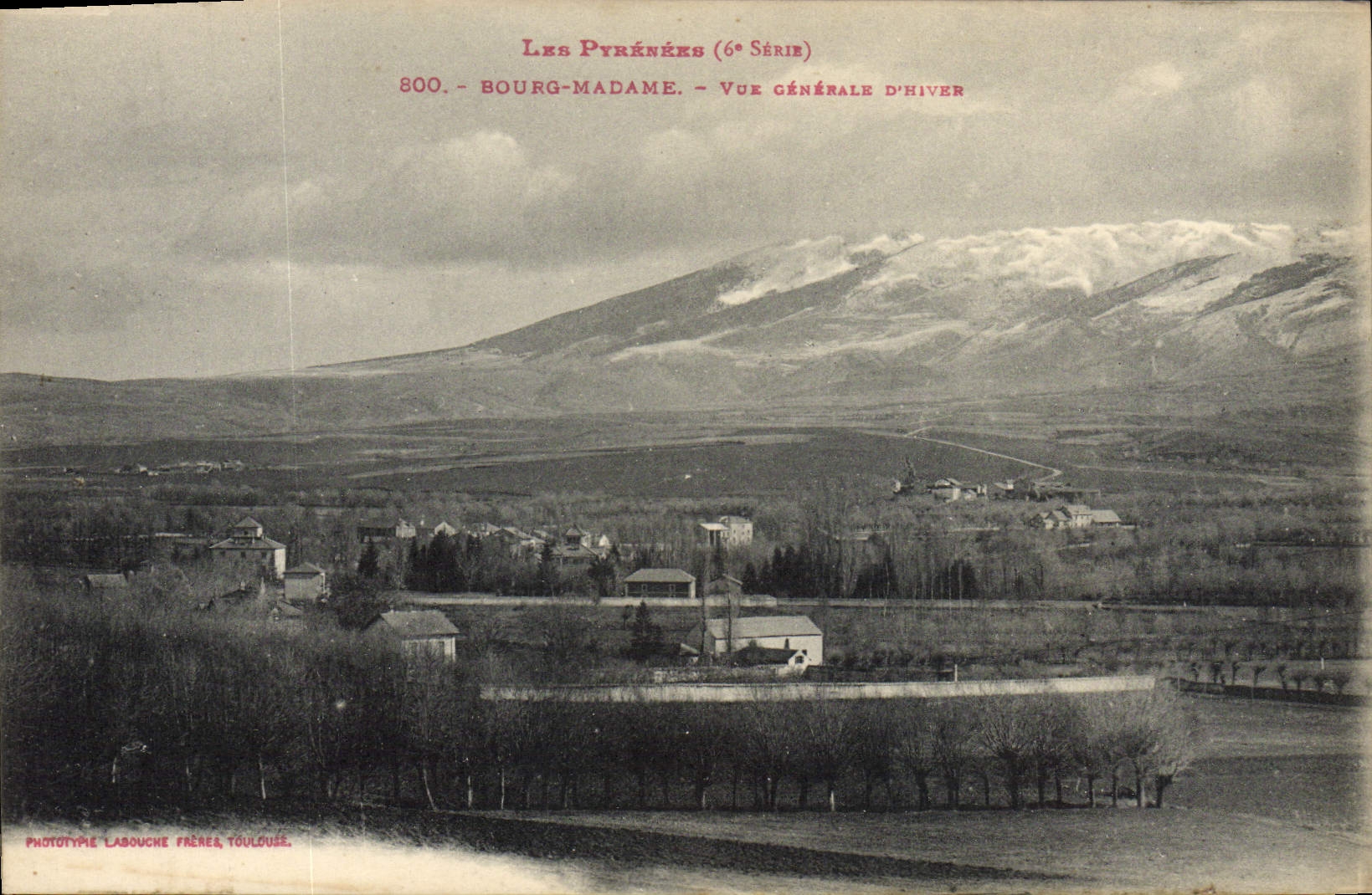 CPA Bourg Madame Vur Generale d'hiver