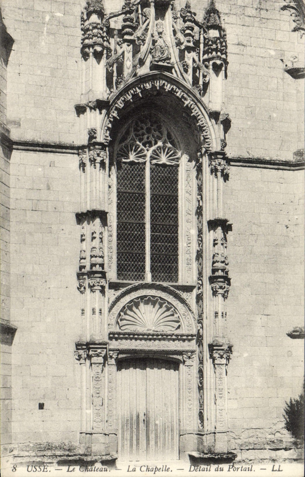VINTAGE POSTCARD Worn the Castle La Chapelle Detail Of the Gate