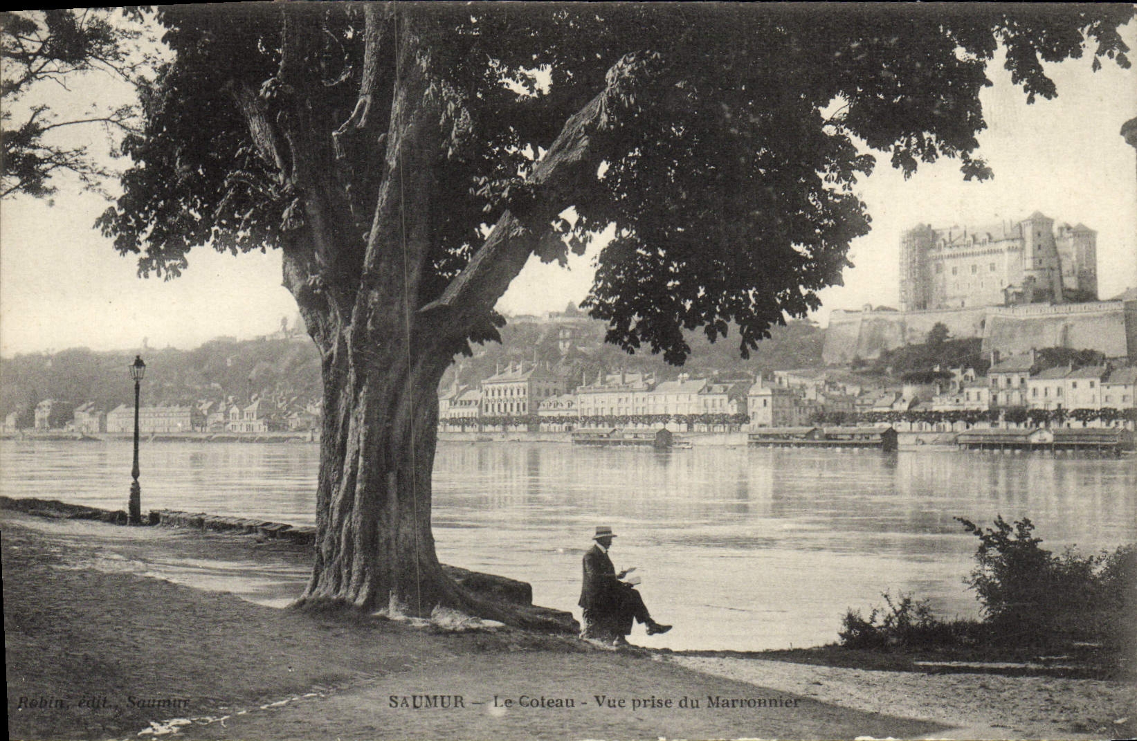 VINTAGE POSTCARD Saumur the Slope Seen from Of the Chestnut tree