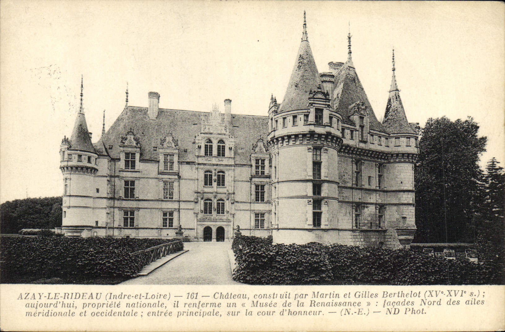 CPA Azay Le Rideau Chateau Constuit Par Martin et Gilles Berthelot