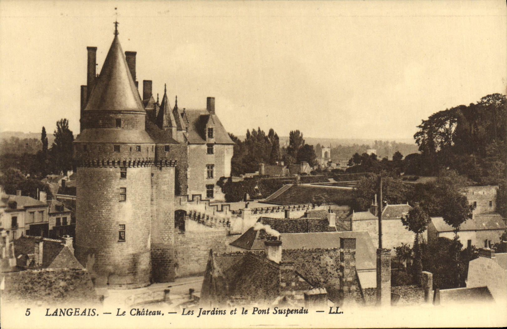 CPA Langeais Le Chateau Les Jardins Et Le Pont Suspendu