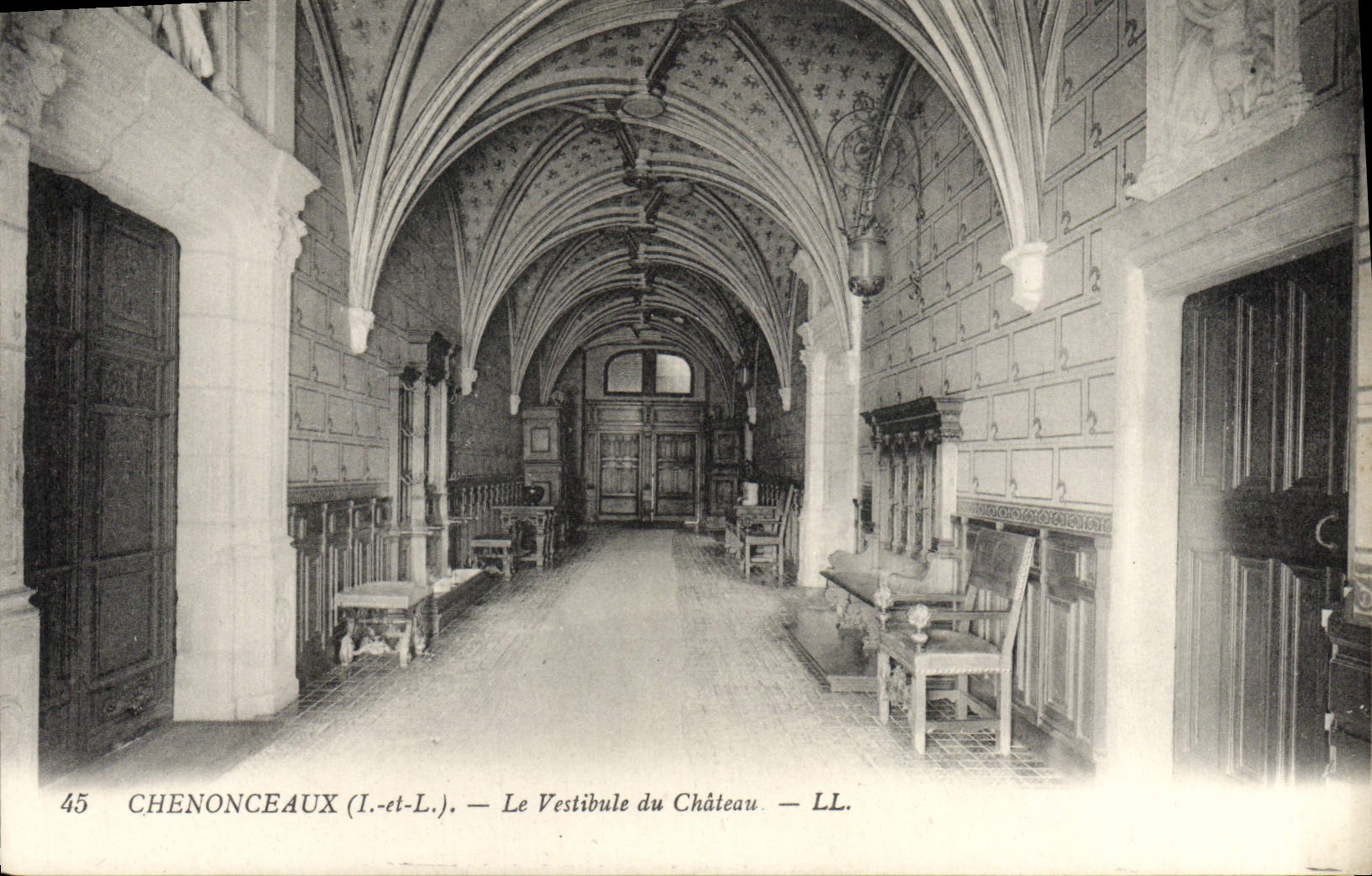 POSTAL Chenonceaux de la VENDIMIA el Pasillo del castillo