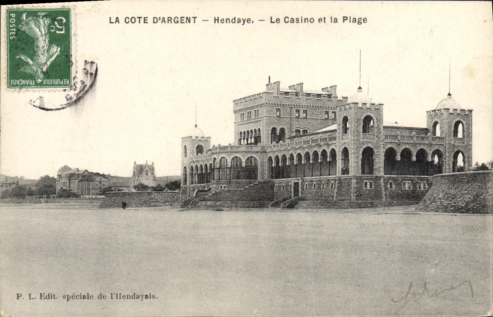 CPA La Cote D'Argent Hendaye Le Casino Et La Plage