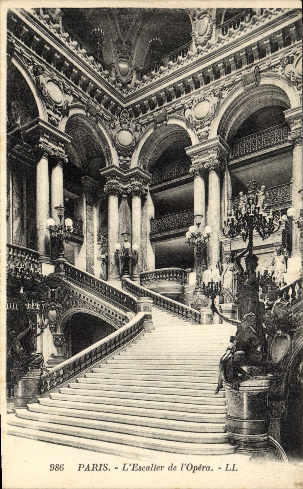 CPA Paris L'Escalier de L'Opera