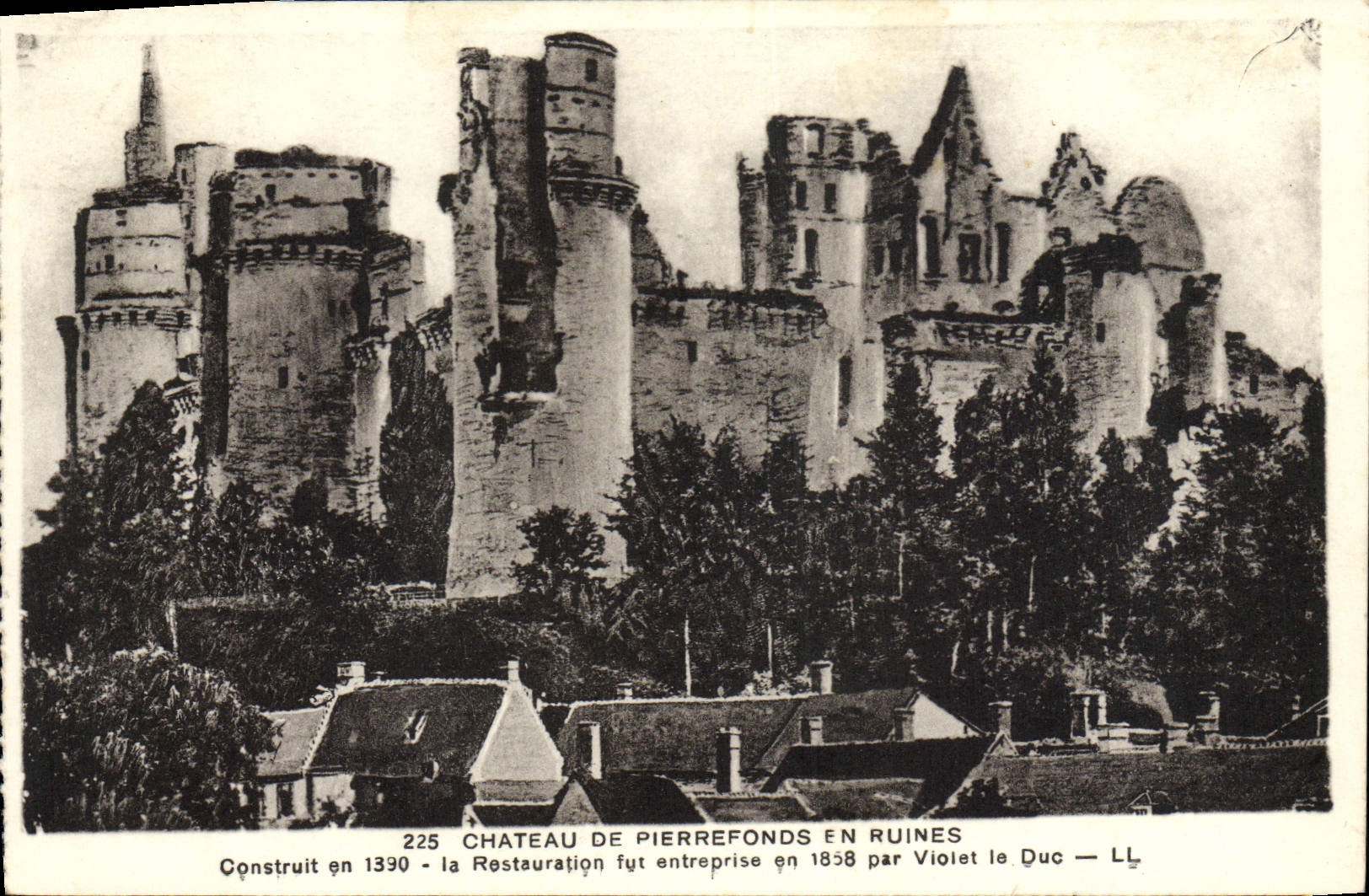 CPA Chateau De Pierrefonds En Ruines