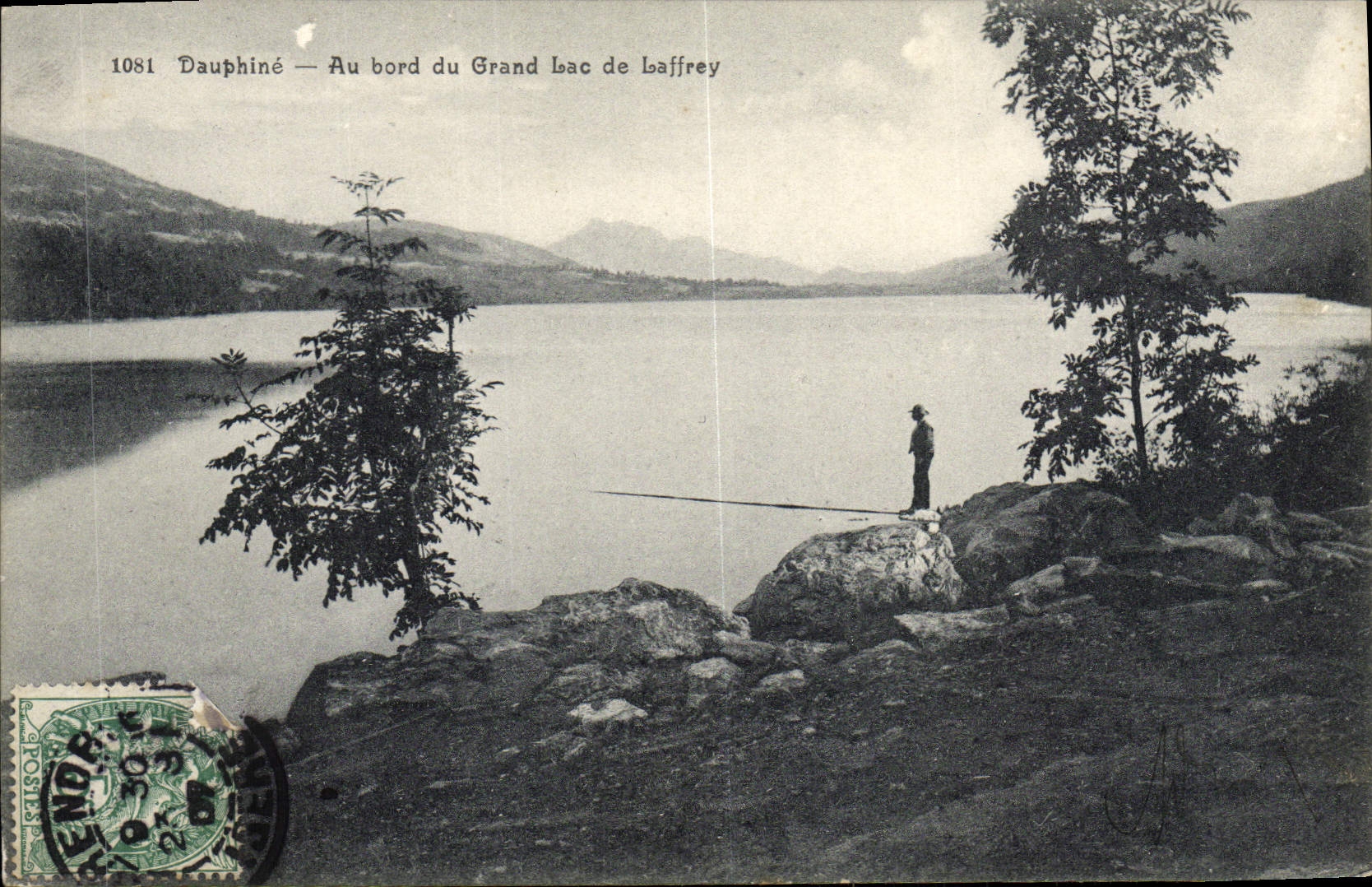 CPA Dauphine Au Bord du Grand Lac de Laffrey