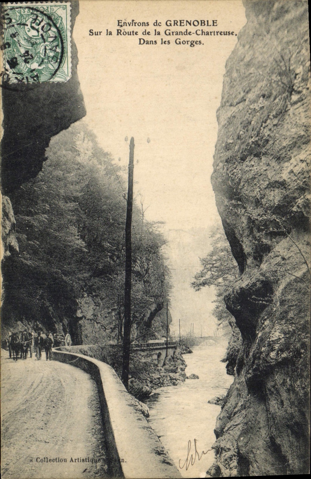Los alrededores de Grenoble de la POSTAL de la VENDIMIA en del camino de chartreuse grande en las gargantas entrenan