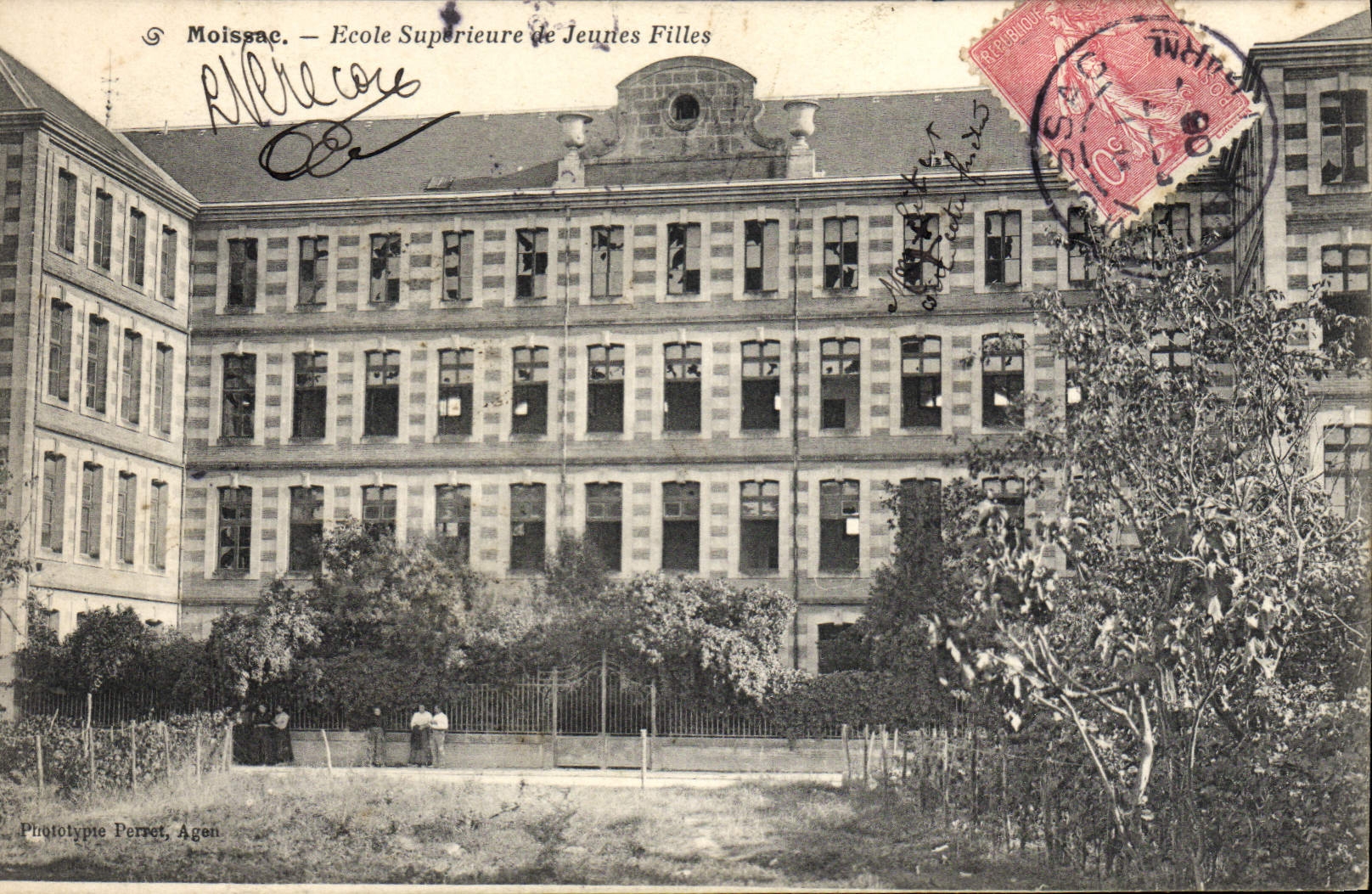 VINTAGE POSTCARD Moissac University of Young girls