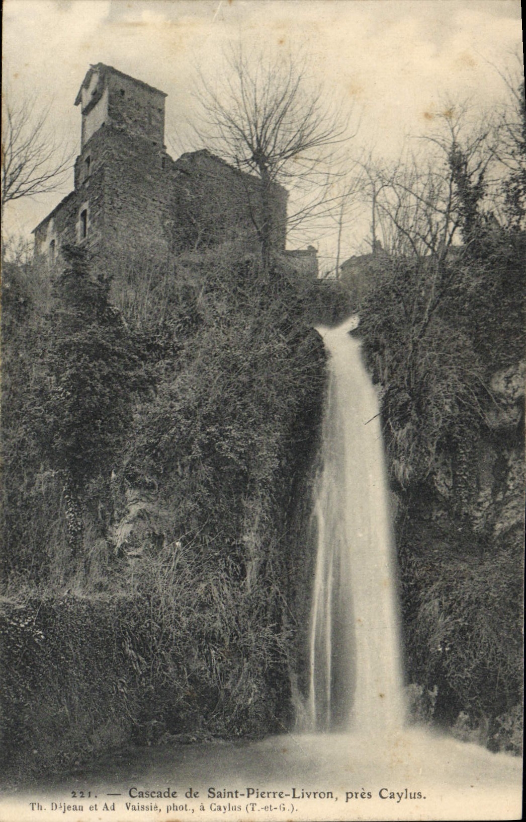 VINTAGE POSTCARD Cascade of Livron Saint Pierre close Caylus