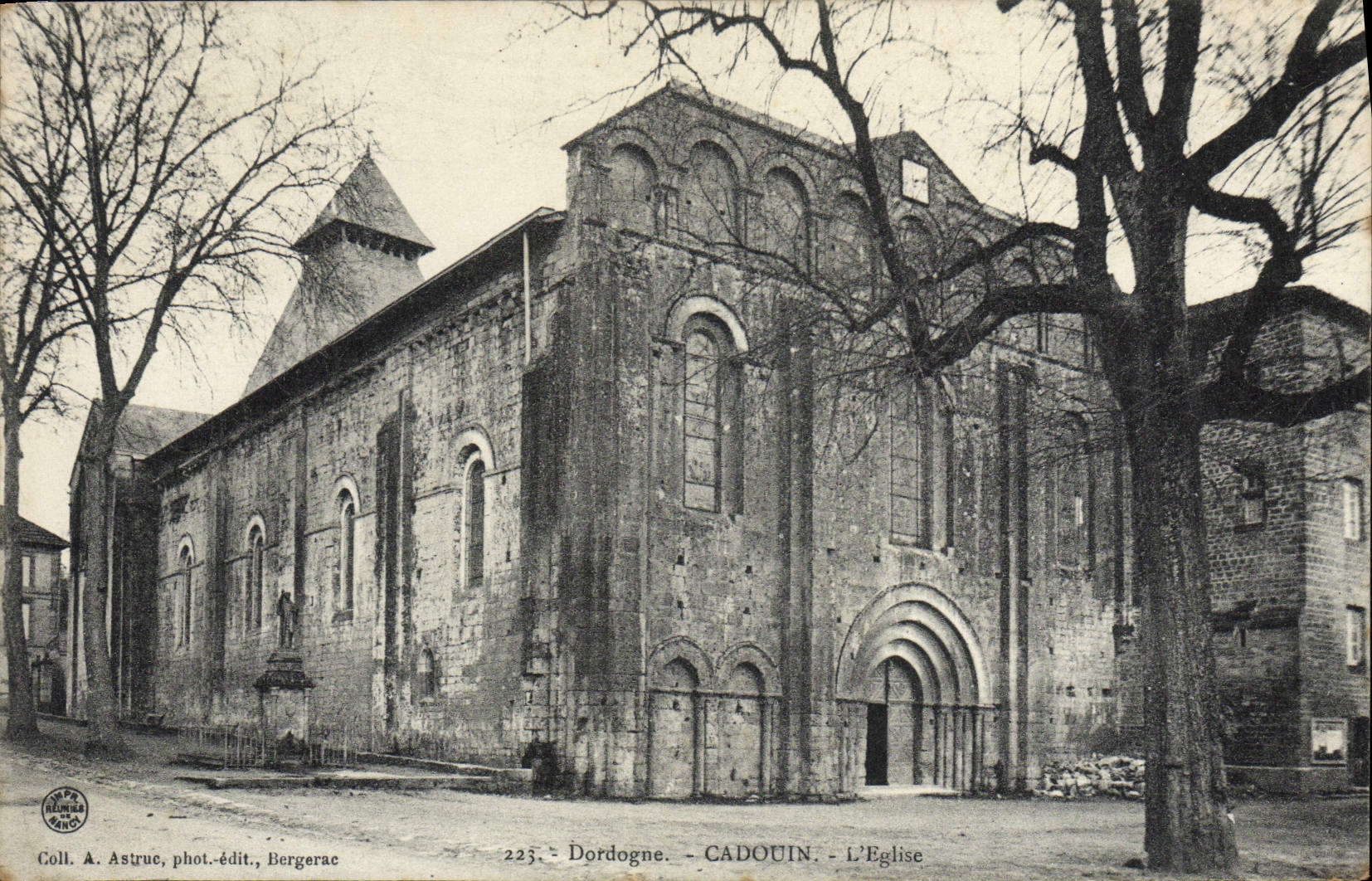 CPA Dordogne Cadouin L'Eglise