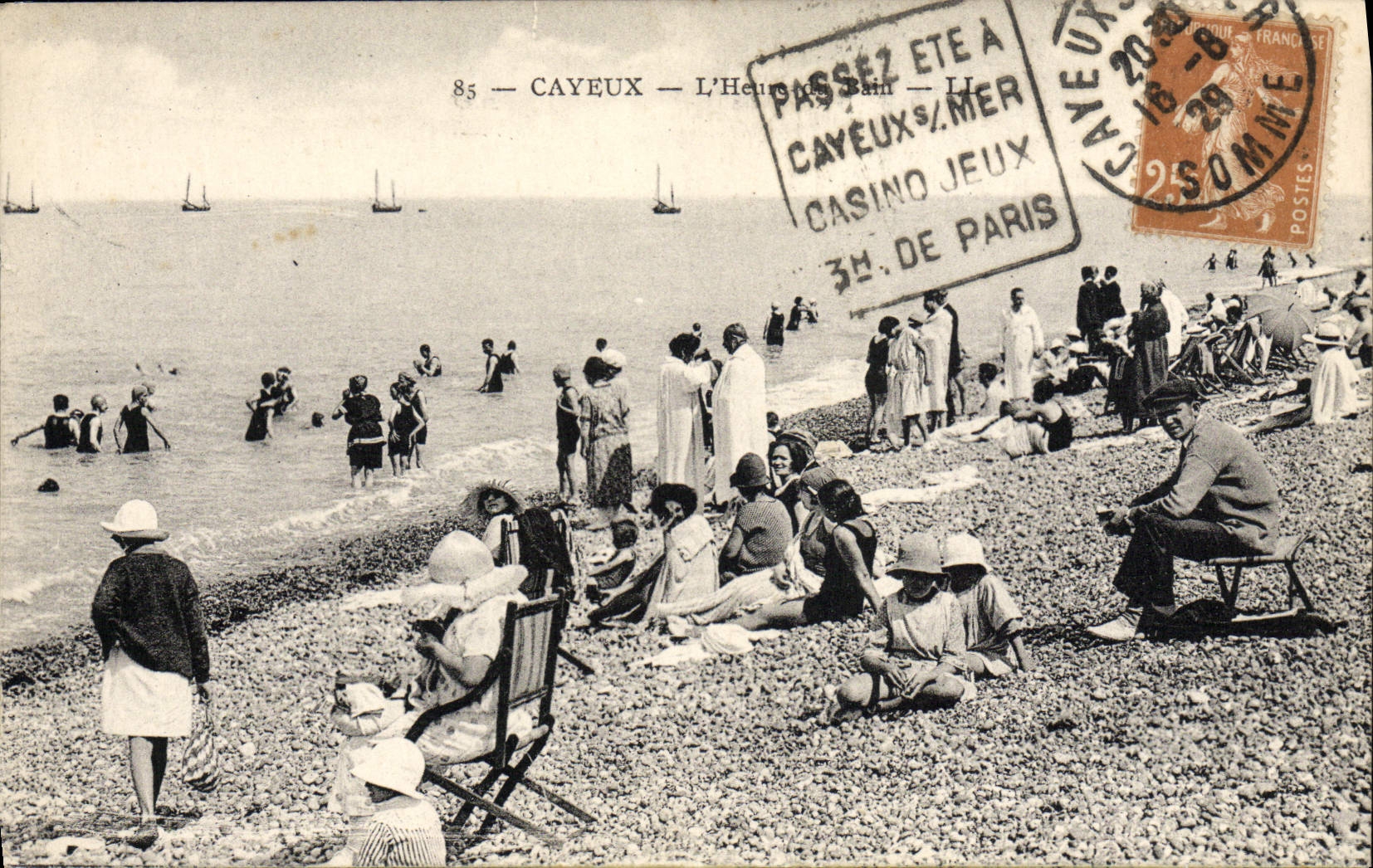 VINTAGE POSTCARD Cayeux the Hour of the bath