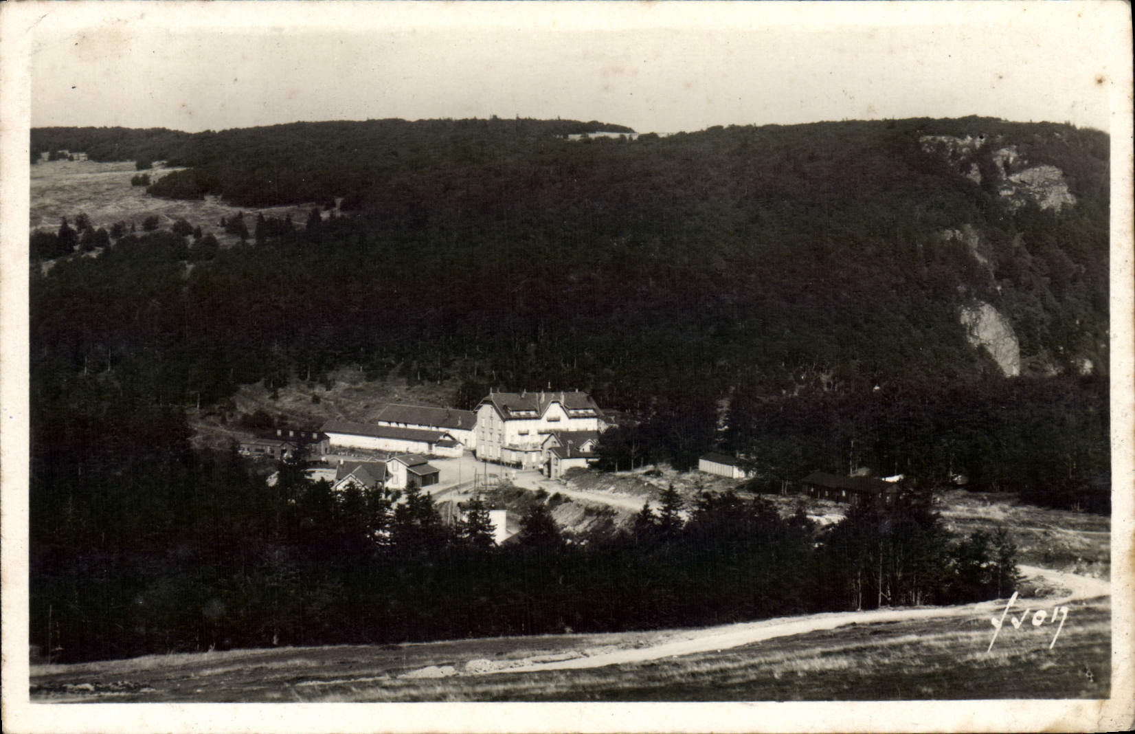 MODERN CARD Collar of Schlucht