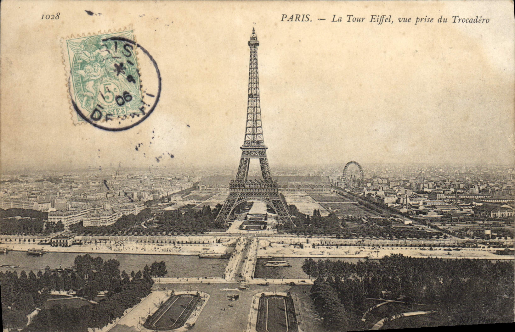 CPA Paris La Tour Eiffel Vue Prise du Trocadero