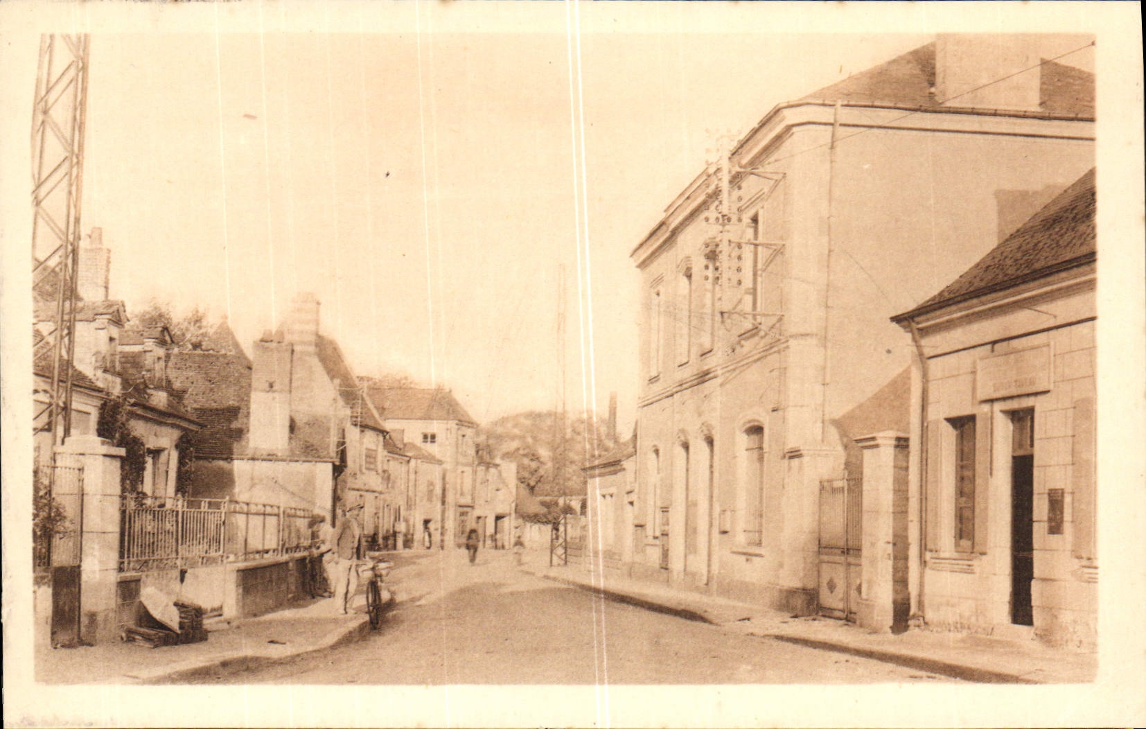 CPA Gizeux La Mairie et la Poste