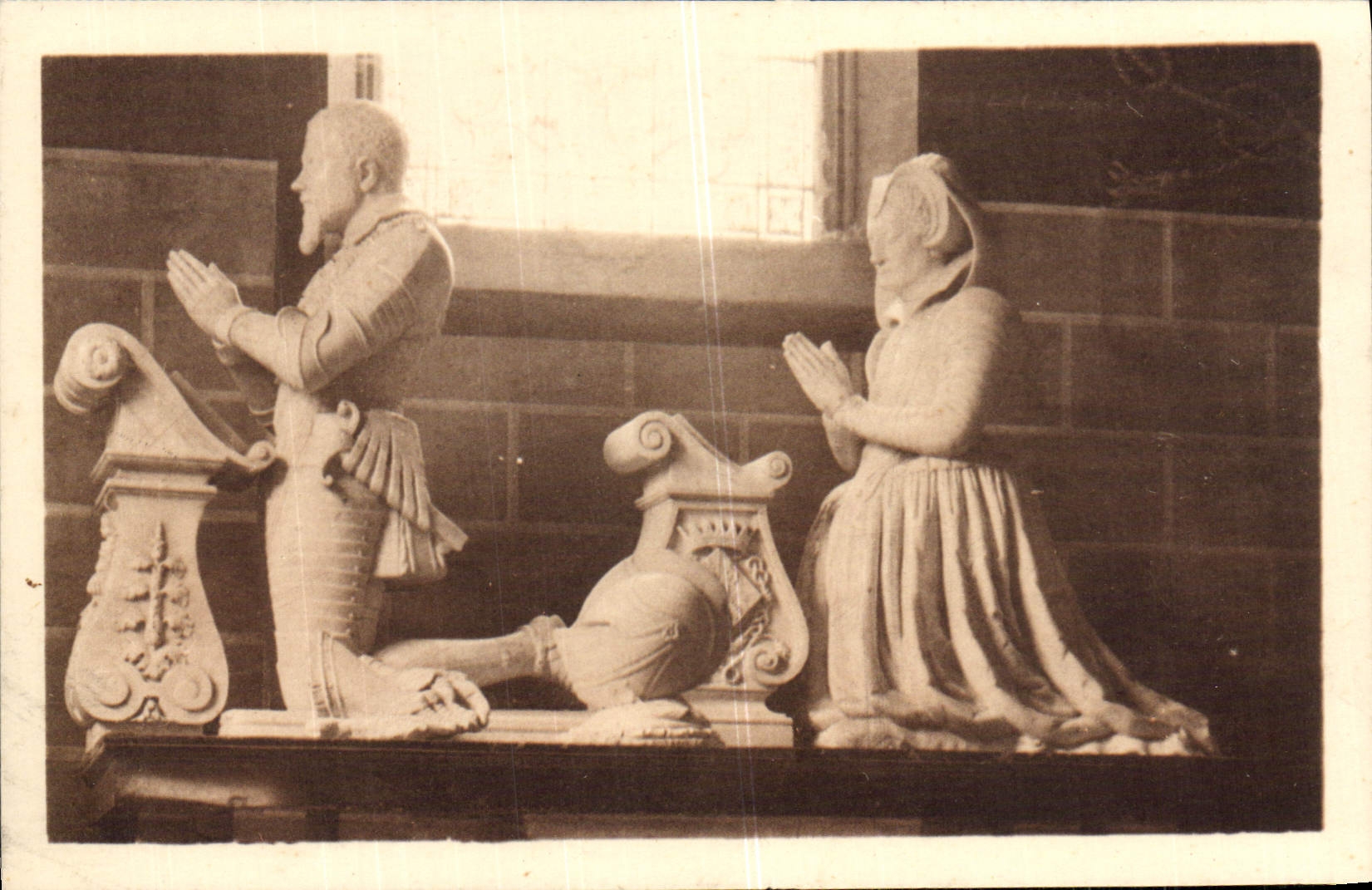 CPA Gizeux Les Tombeaux