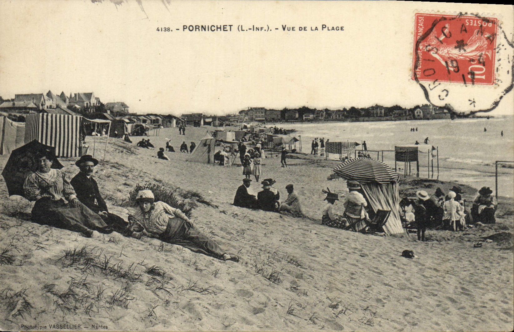 VINTAGE POSTCARD Pornichet Seen Of the Beach