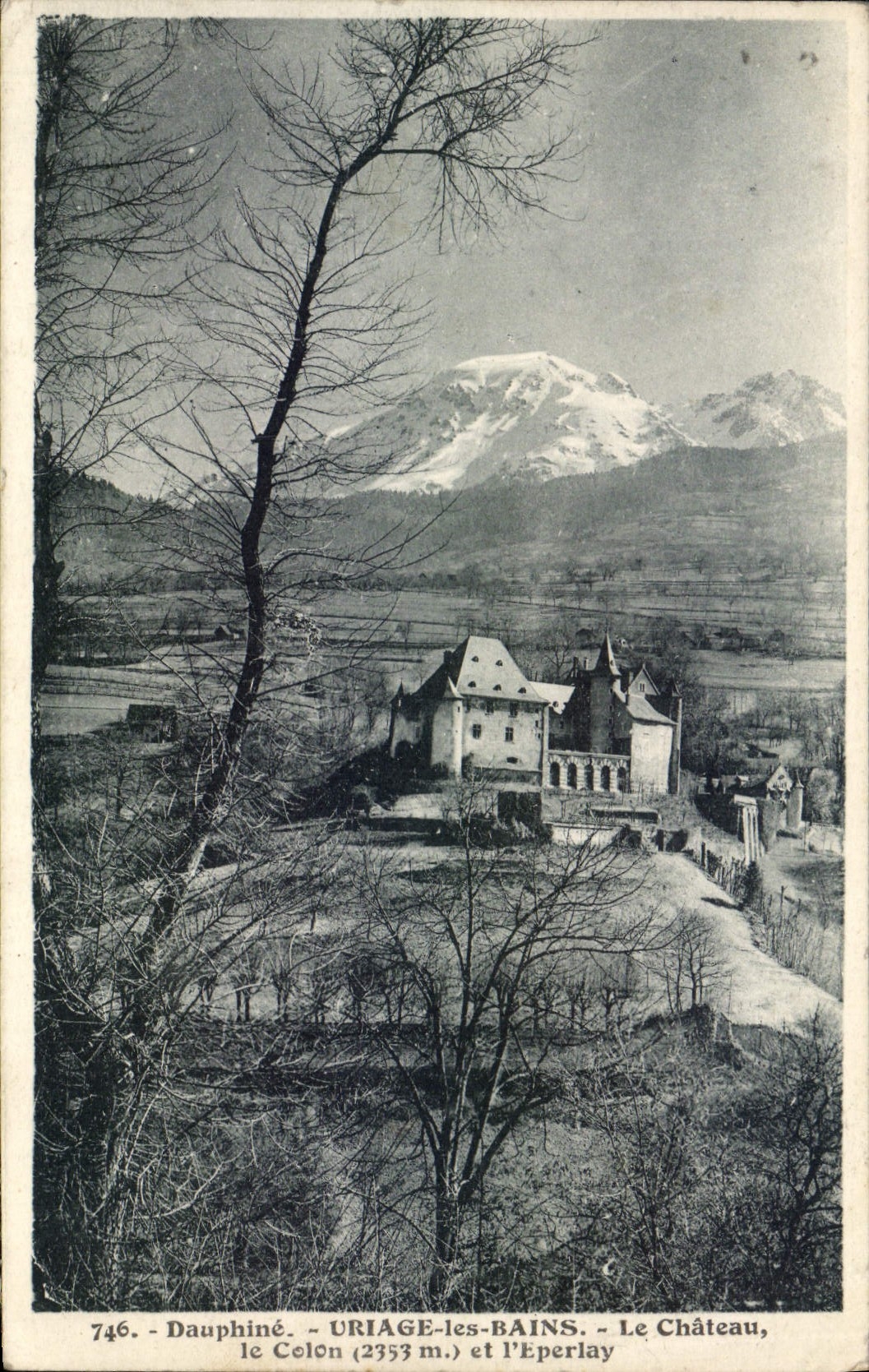 CPA Uriage les Bains Le Chateau le Colon et l'Eperlay