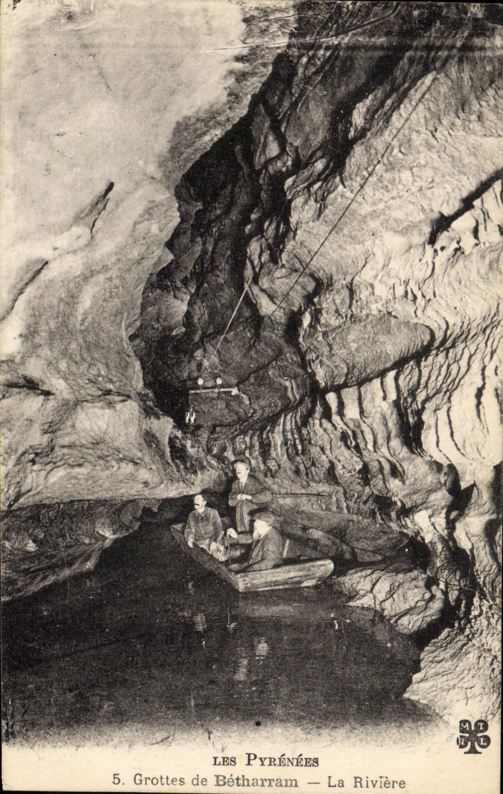 CPA Grottes de Betharram La Riviere