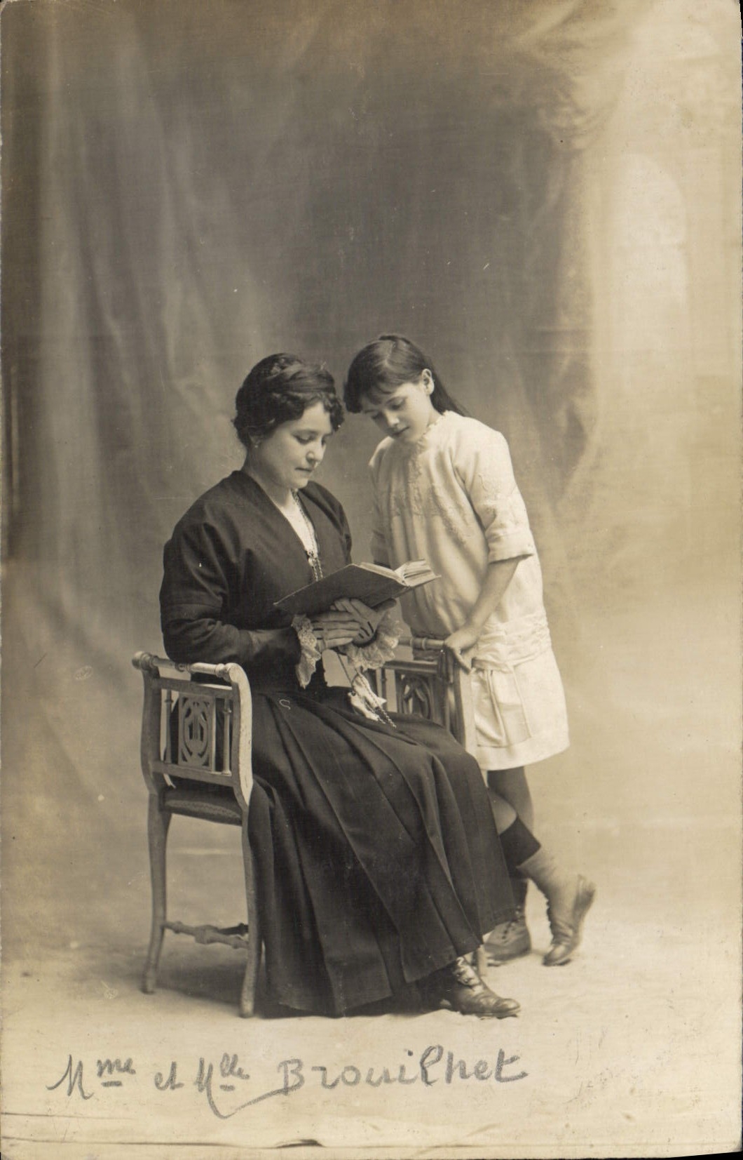 VINTAGE POSTCARD Mrs. and Miss Brouilhet