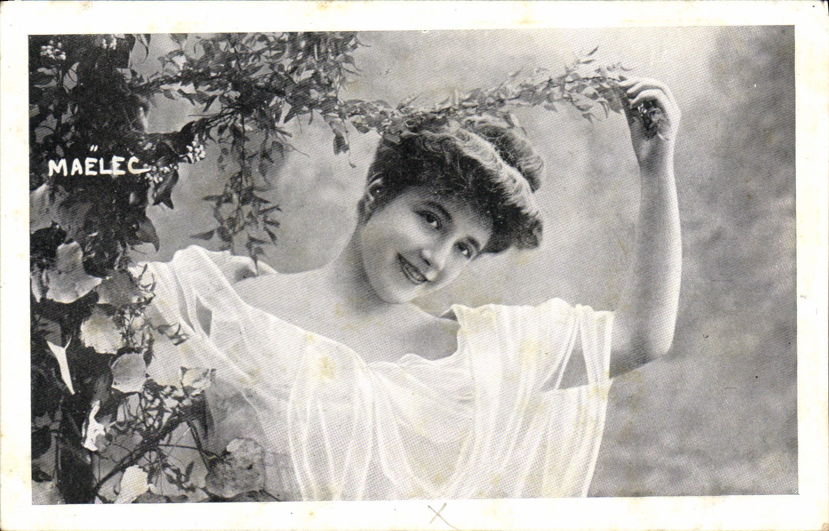 VINTAGE POSTCARD Fantasy Maelec Woman