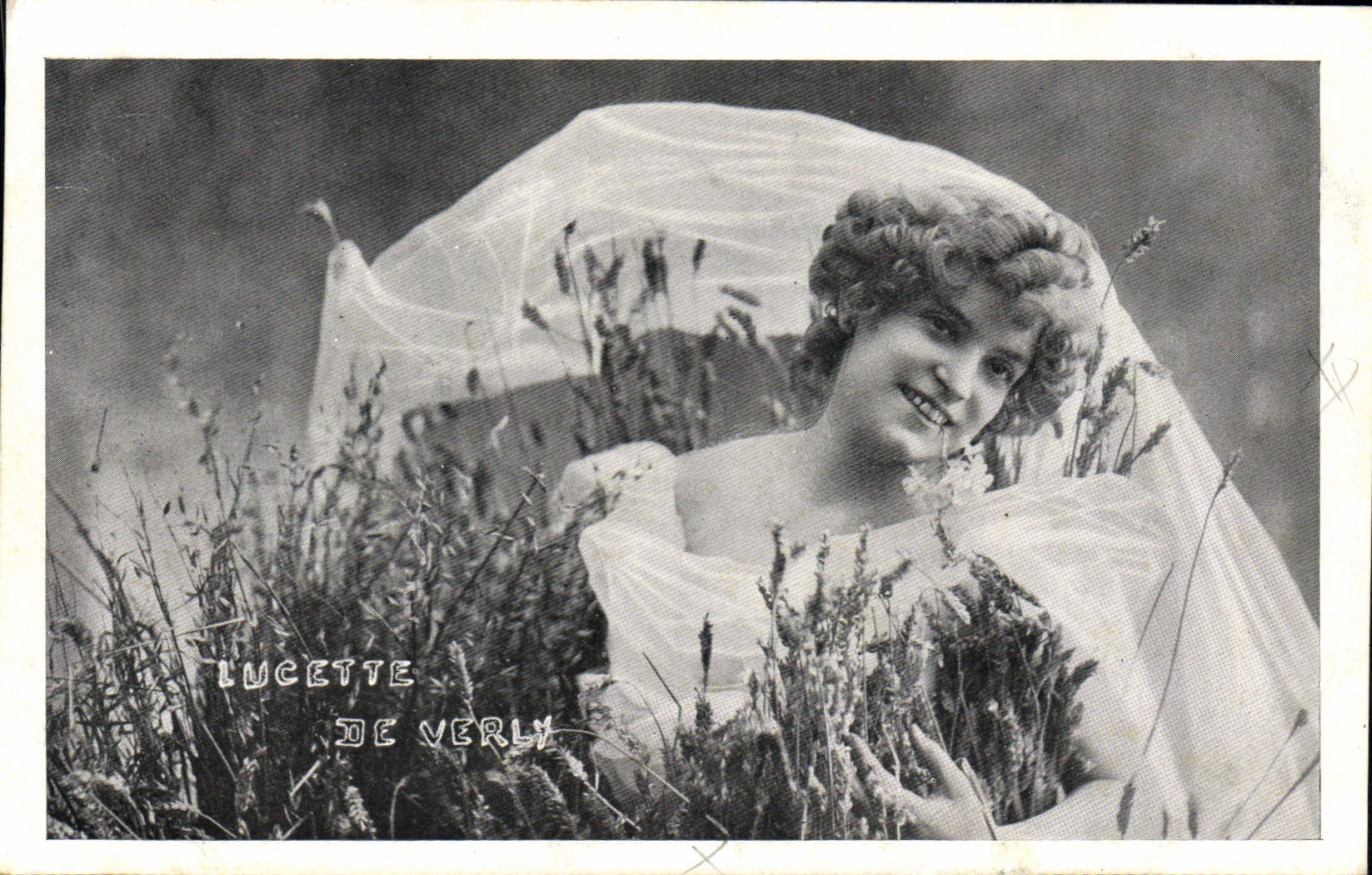VINTAGE POSTCARD Fantasy Lucette de Verly