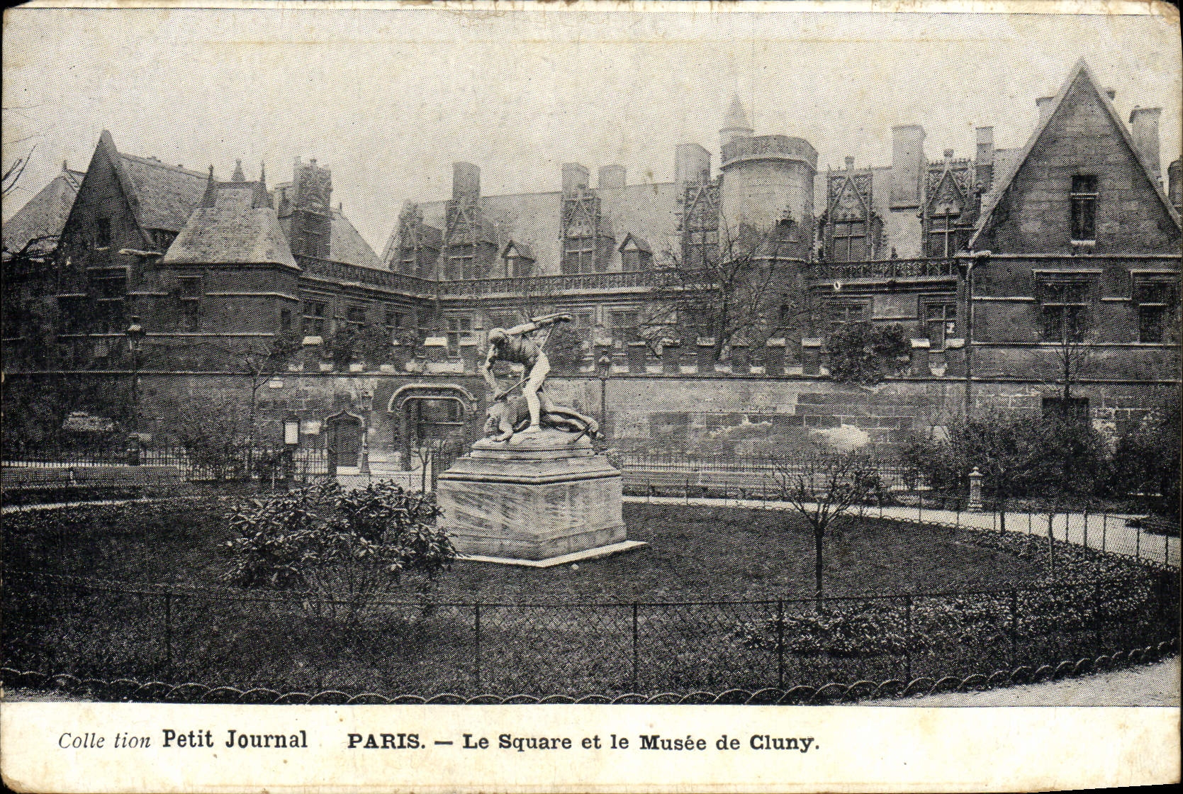 CPA Paris Le Square et le Musee du Cluny