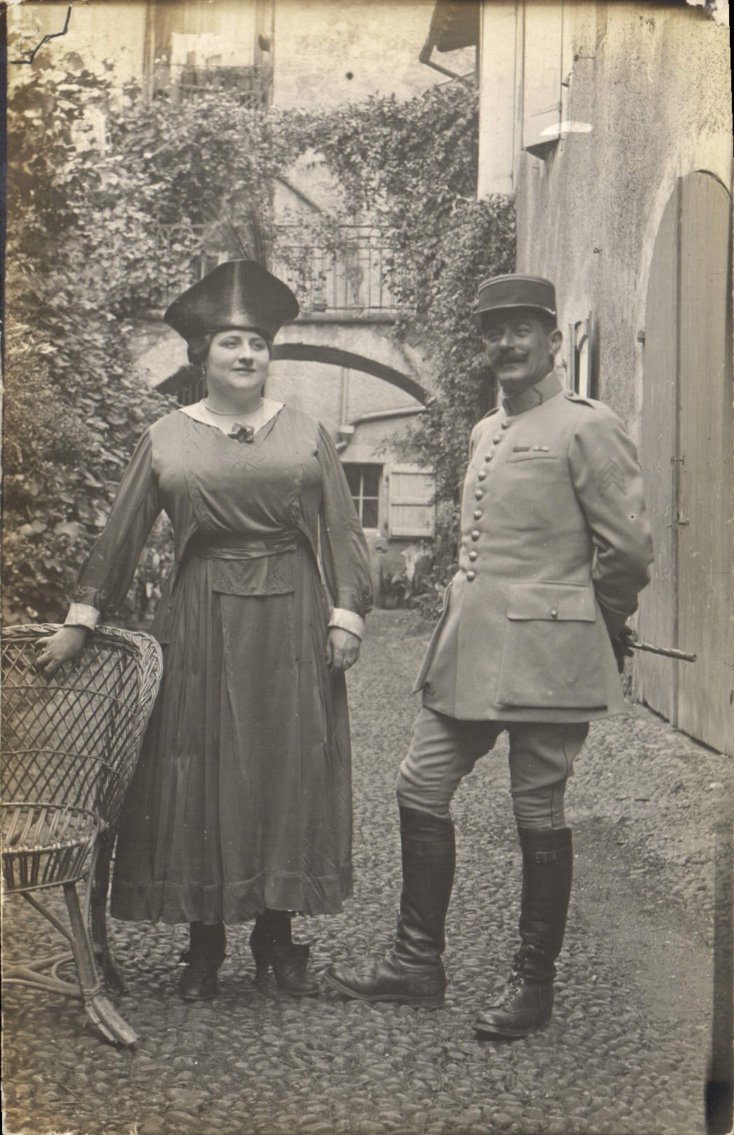 Real photo Militaria Woman