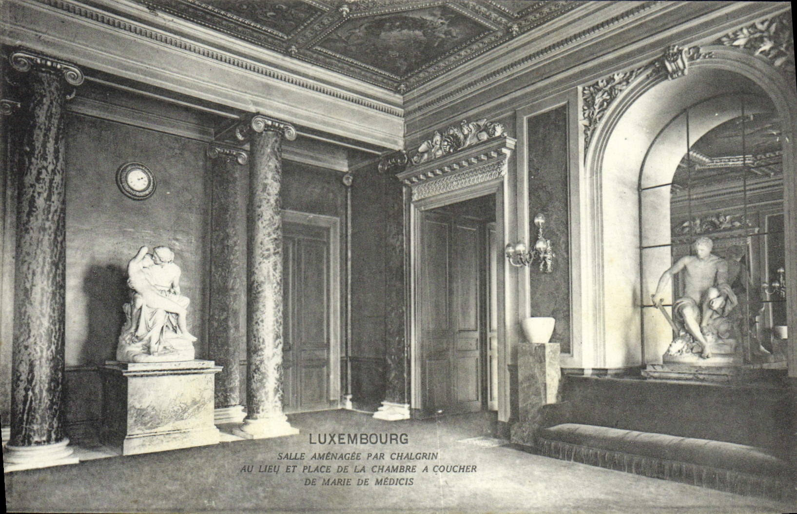 VINTAGE POSTCARD Luxembourg Amenagee Room By Chalgrin with the place and place of the room has to sleep of Marie de Medicis