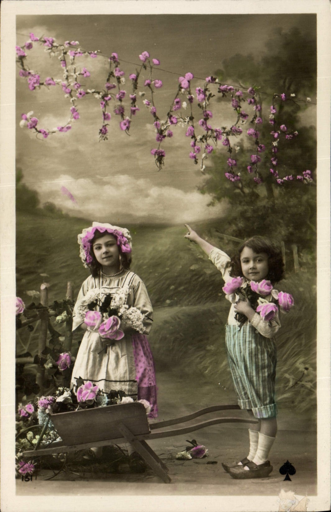 VINTAGE POSTCARD Fantasy Children Sainte Marie