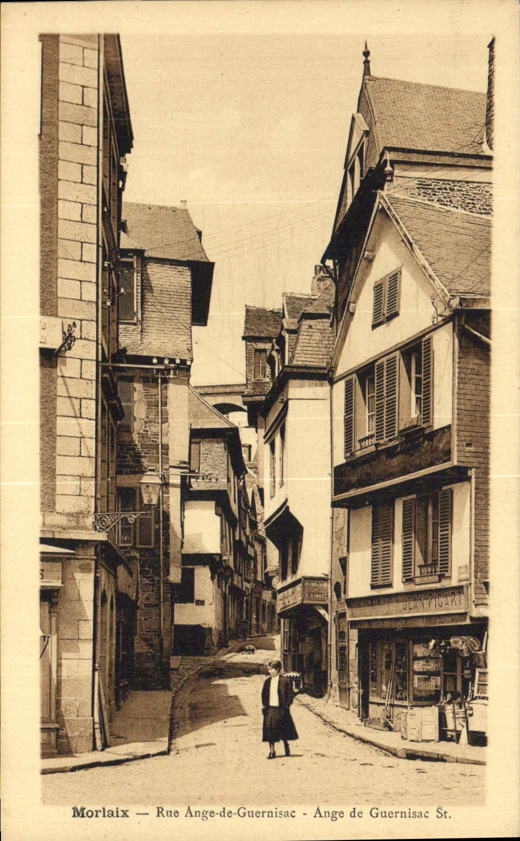 VINTAGE POSTCARD Morlaix Street Angel De Guernisac
