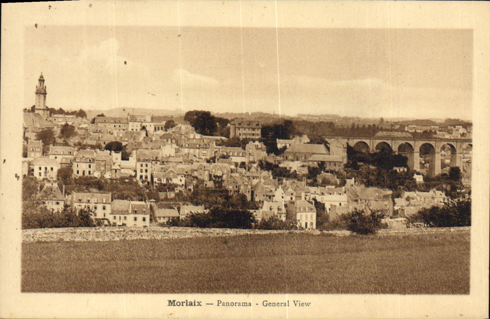 Panorama de Morlaix de la POSTAL de la VENDIMIA