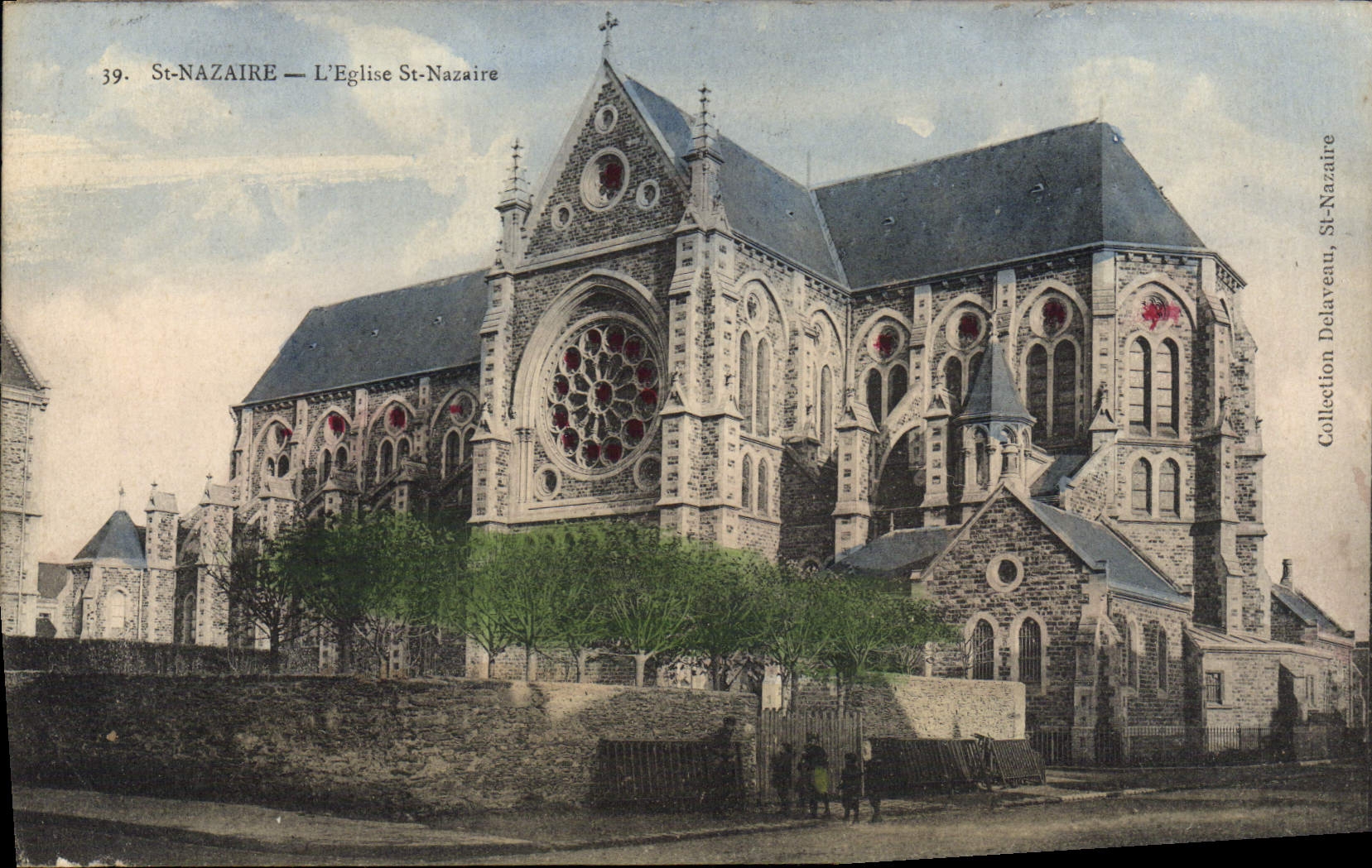 VINTAGE POSTCARD St Nazaire the Church