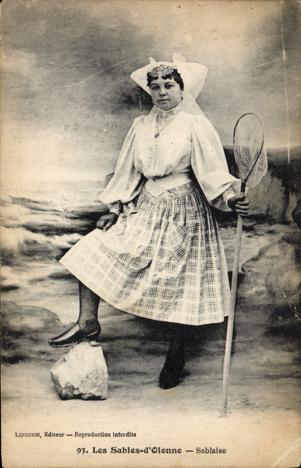 Folklore de Sablaise de la POSTAL de la VENDIMIA Sables d'Olonne