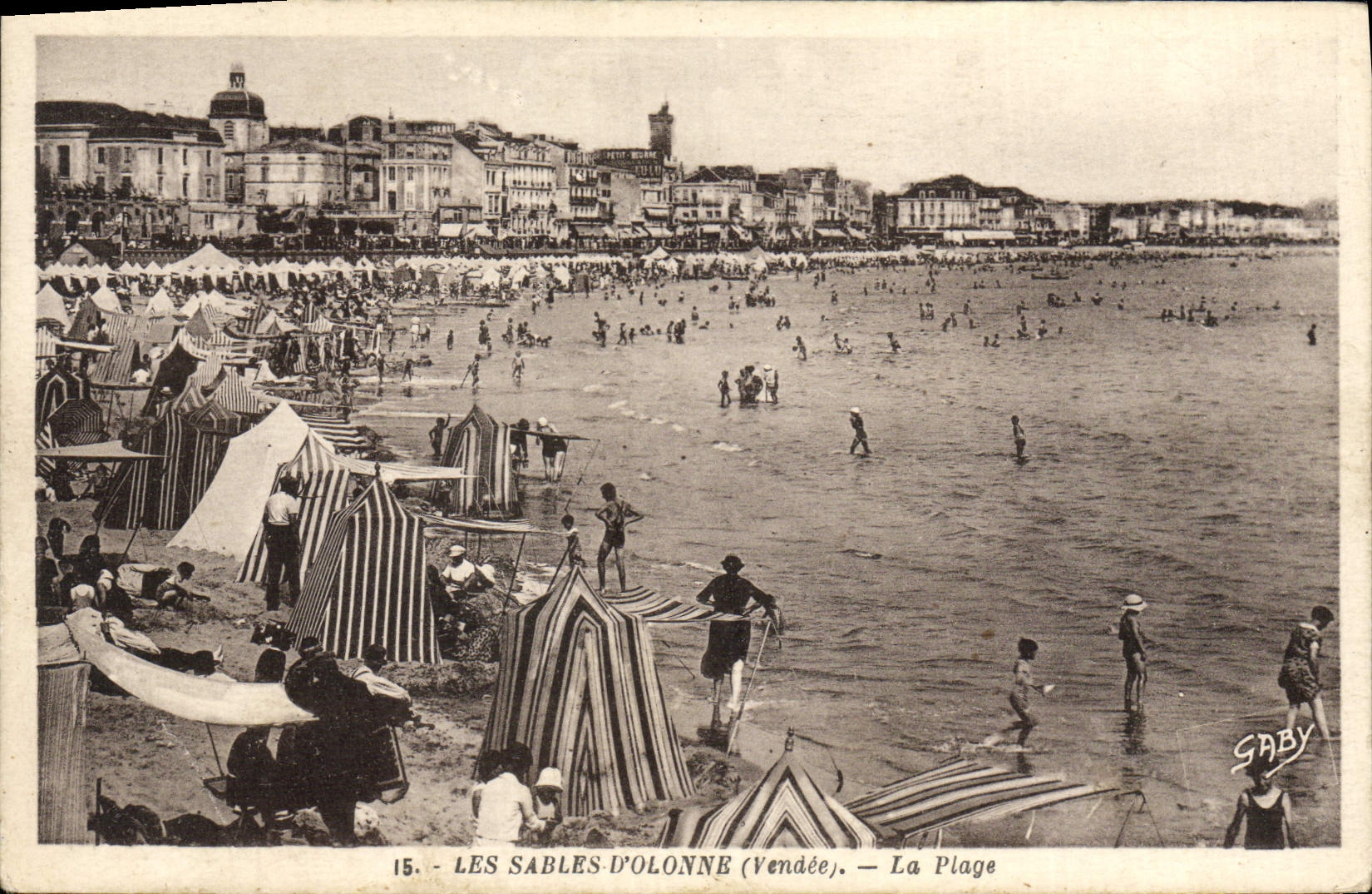 CPA Les Sables D'Olonne La Plage