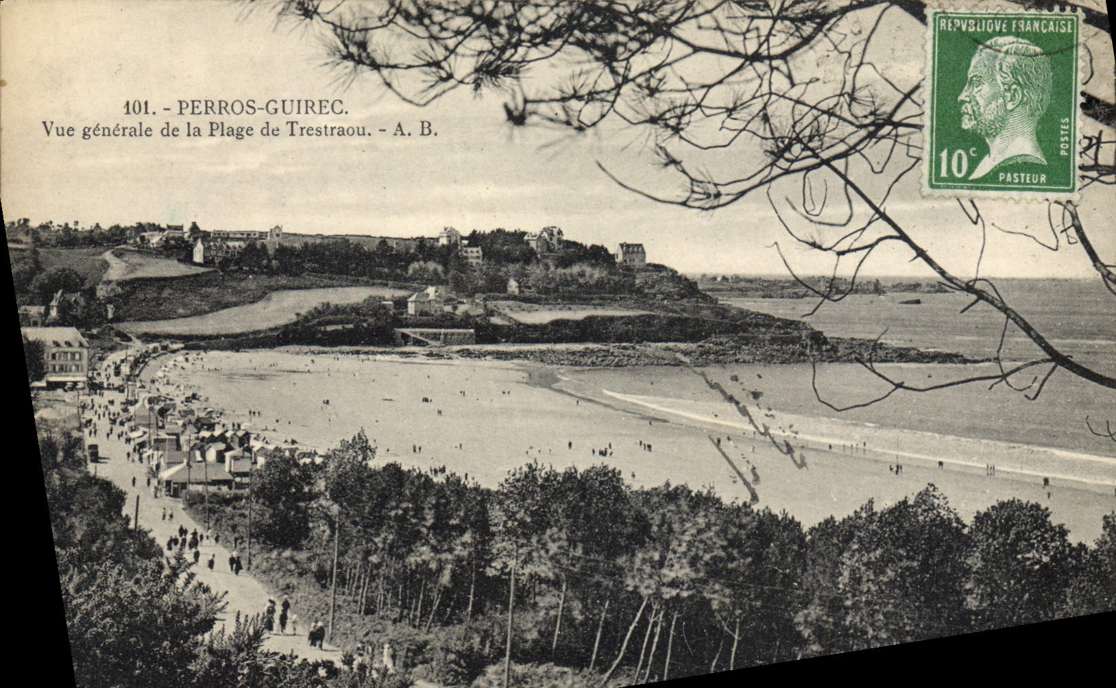 VINTAGE POSTCARD Perros Guirec View Of the Beach De Trestraou