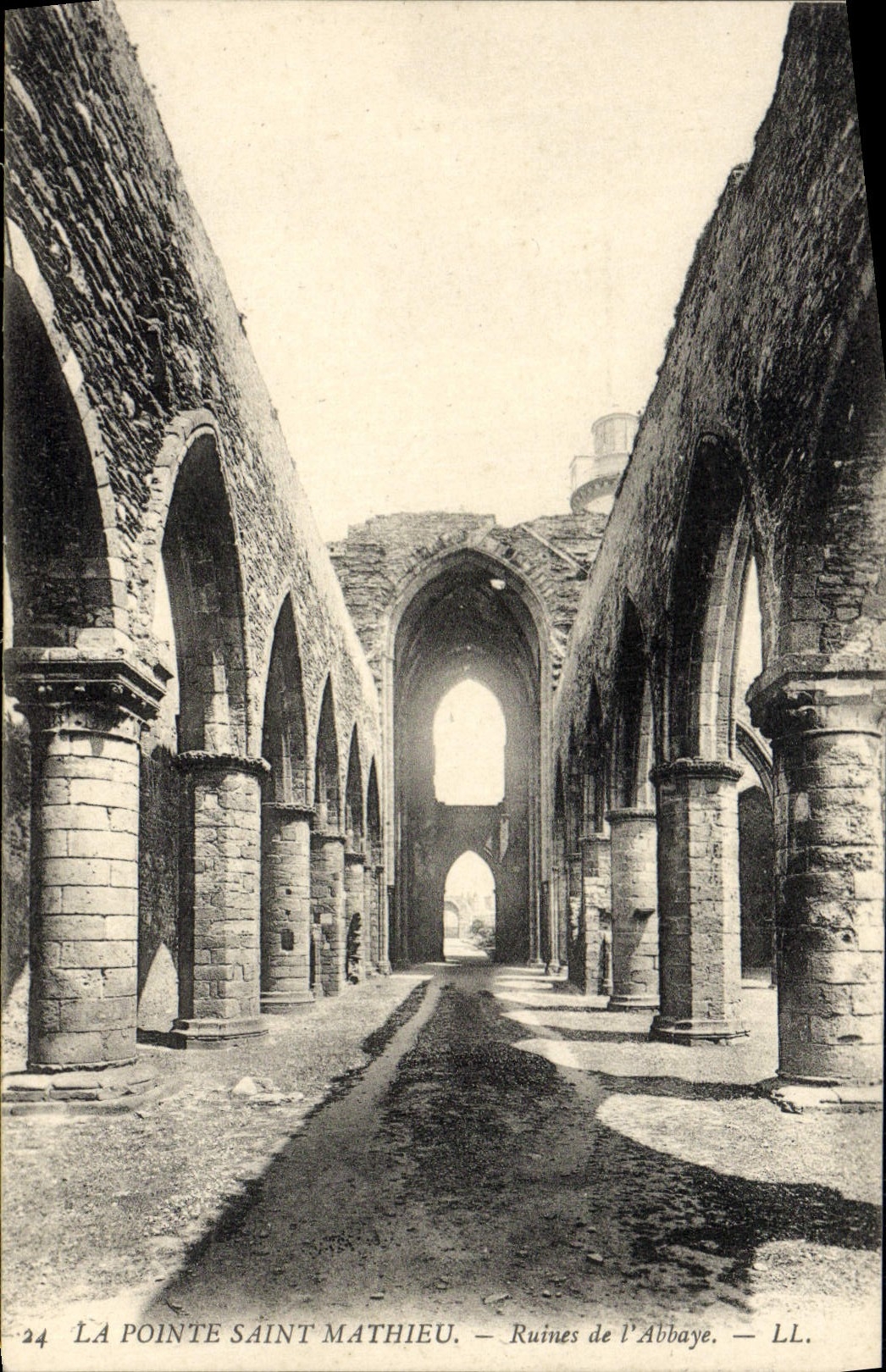 POSTAL de la VENDIMIA el punto Saint Mateo Ruins De I' Abbaye