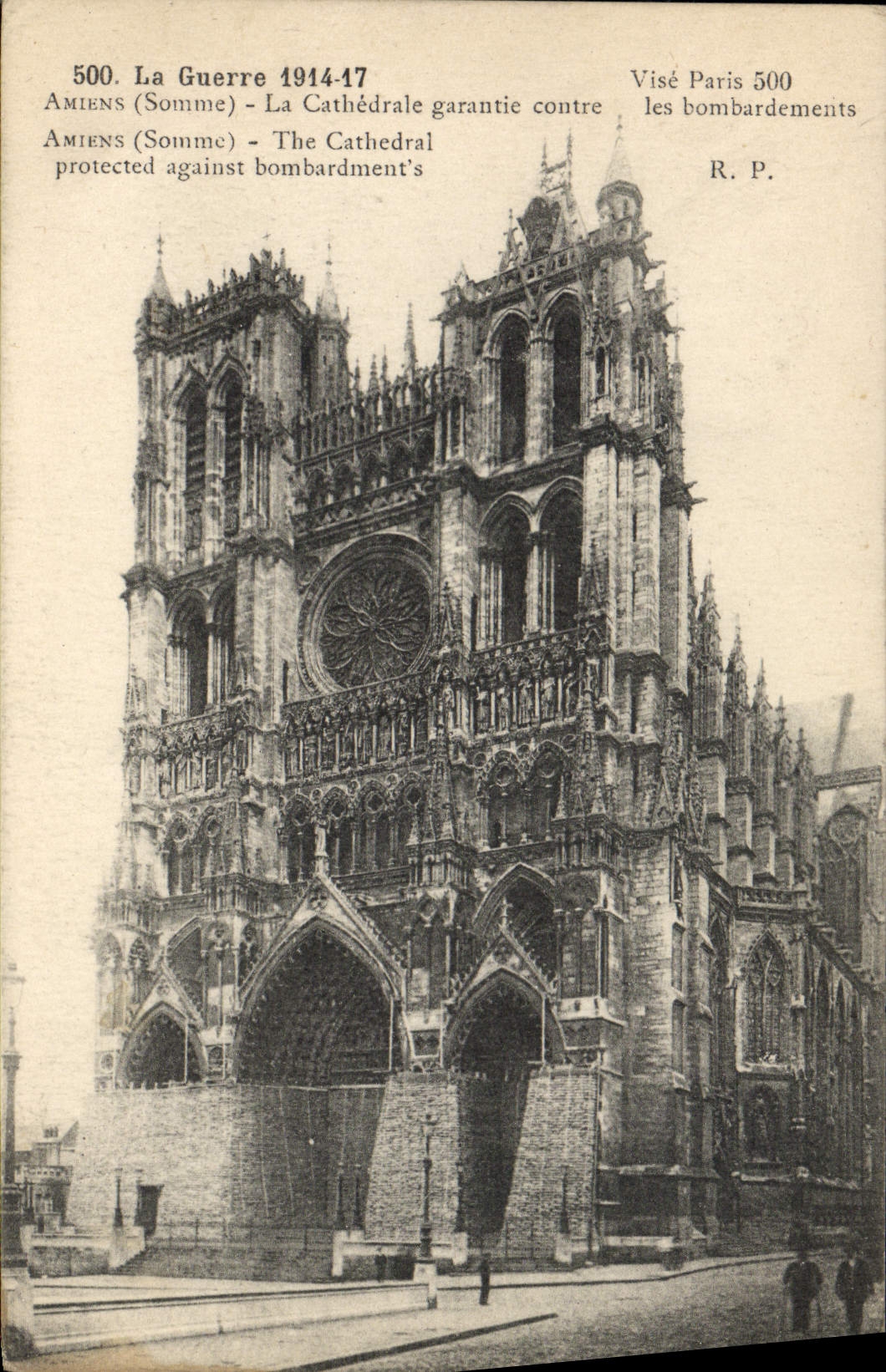 VINTAGE POSTCARD the Amiens War the Militaria Cathedral