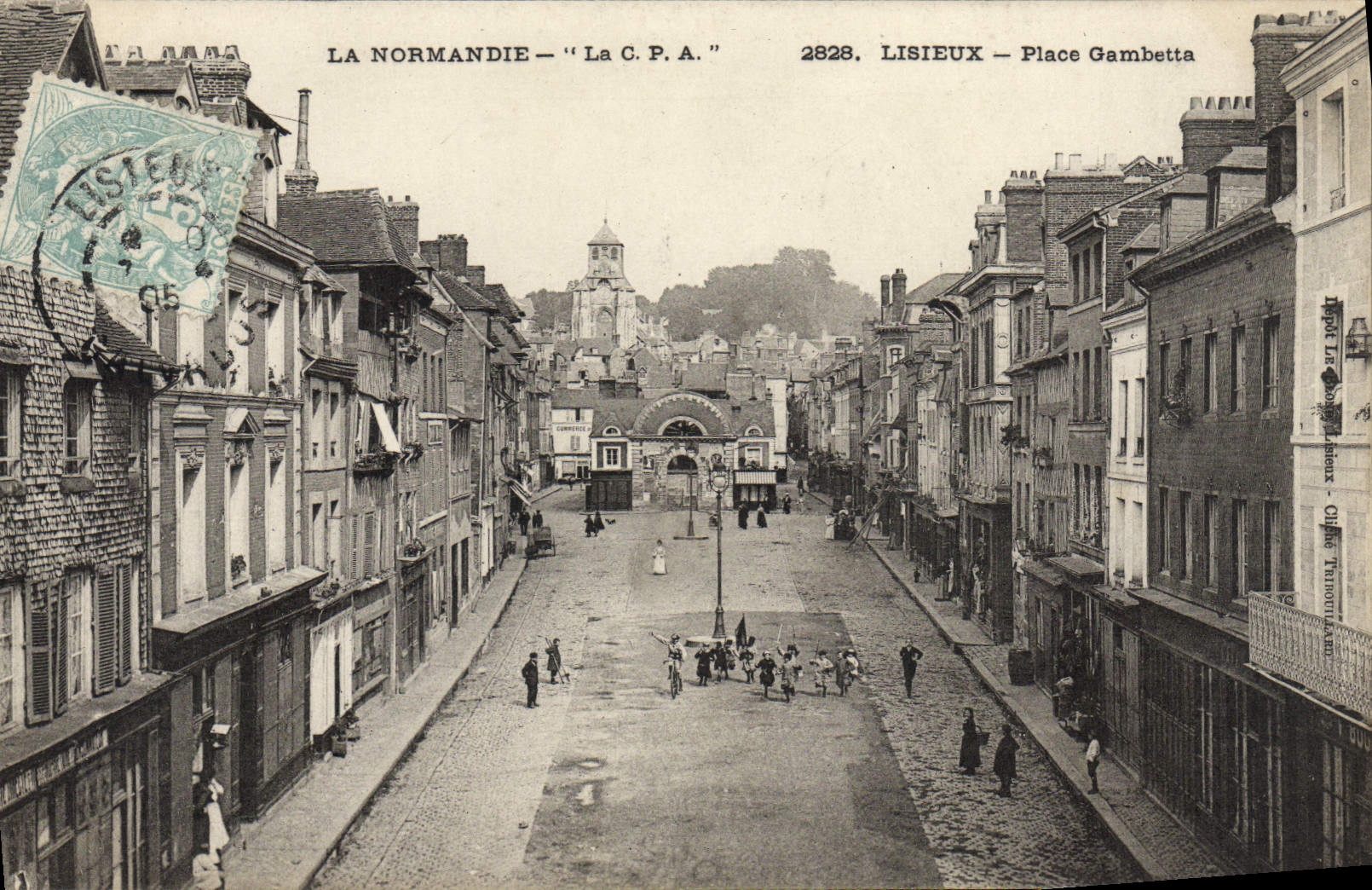 La POSTAL Normandía Lisieux de la VENDIMIA coloca Gambetta Enfants que funciona con la espada en la mano