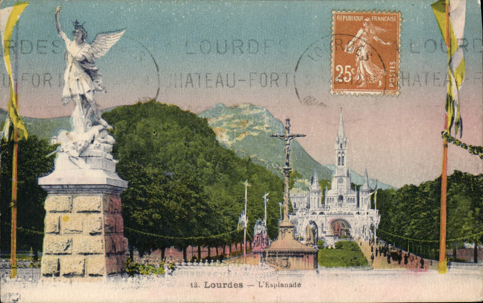 VINTAGE POSTCARD Heavy the Esplanade